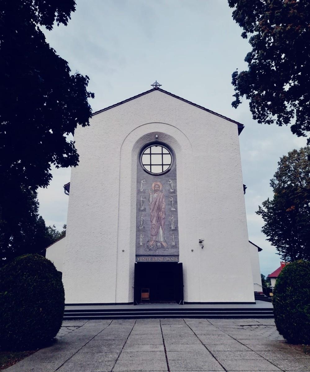 Zdjęcie w galerii na portalu naszraciborz.pl: Dotacja na remont opaski wokół kościoła pw. św. Józefa na Ocicach. Radni dali zgodę wiadomości z regionu