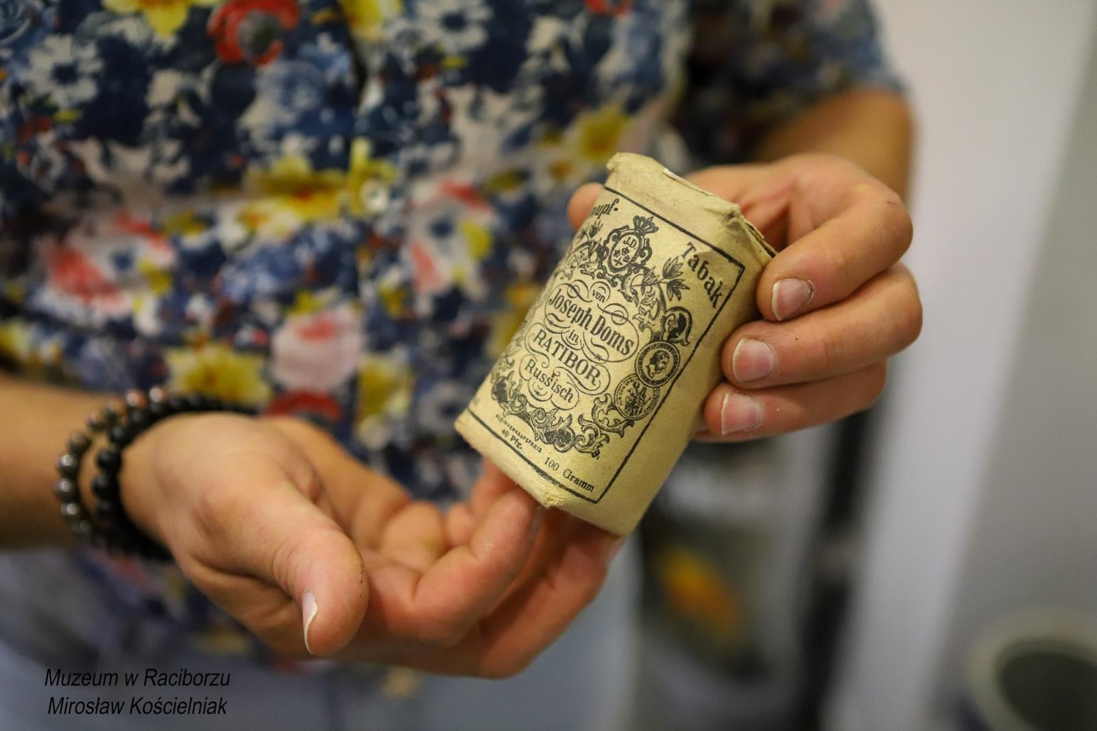 Zdjęcie w galerii na portalu naszraciborz.pl: Skarby Tomasza Pluty z Krzanowic. Zabiegają o nie filmowcy i muzea wiadomości z regionu