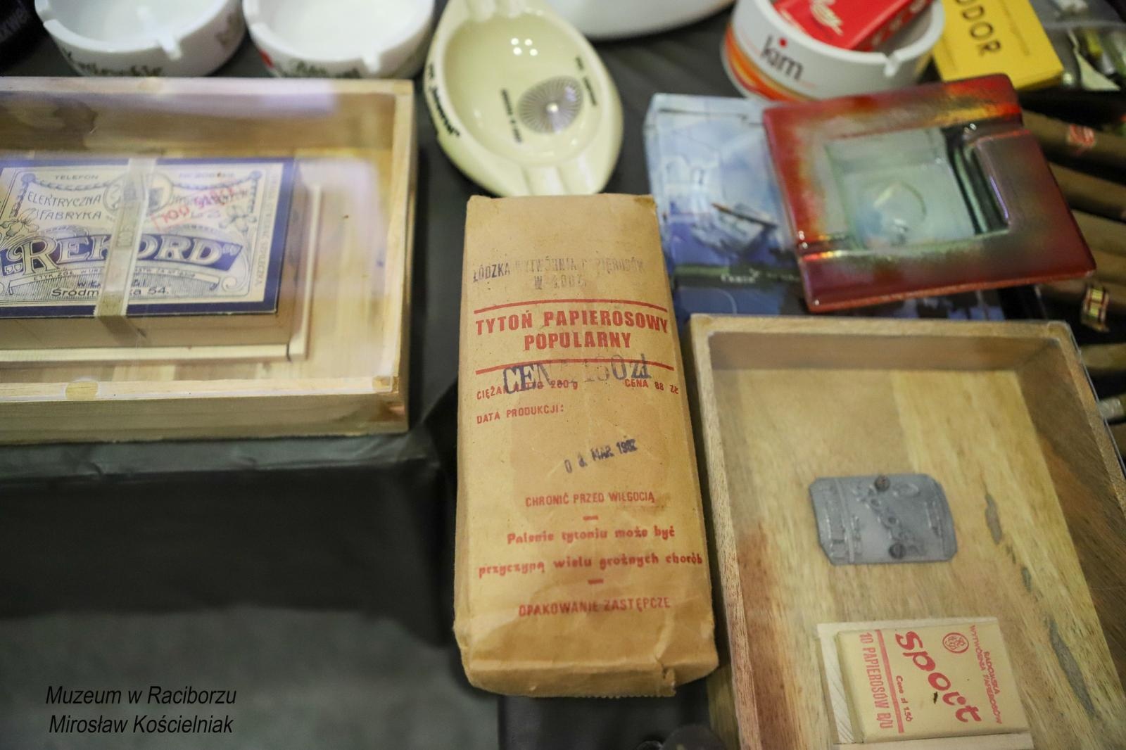 Zdjęcie w galerii na portalu naszraciborz.pl: Skarby Tomasza Pluty z Krzanowic. Zabiegają o nie filmowcy i muzea wiadomości z regionu