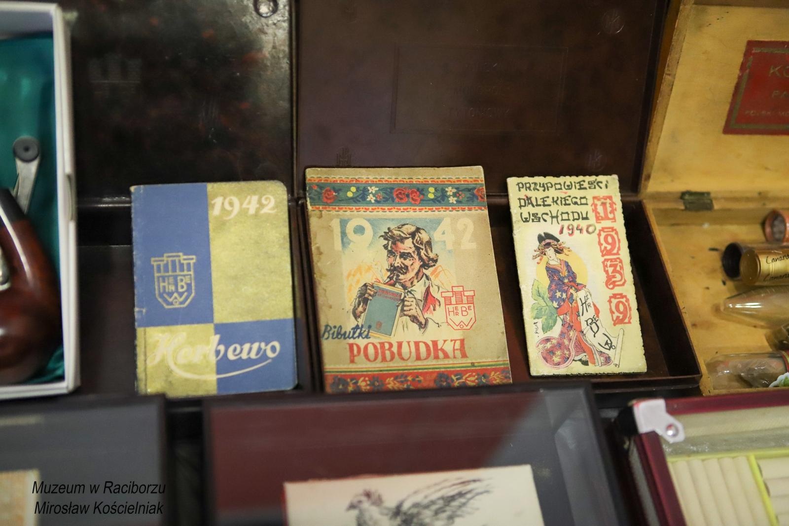 Zdjęcie w galerii na portalu naszraciborz.pl: Skarby Tomasza Pluty z Krzanowic. Zabiegają o nie filmowcy i muzea wiadomości z regionu