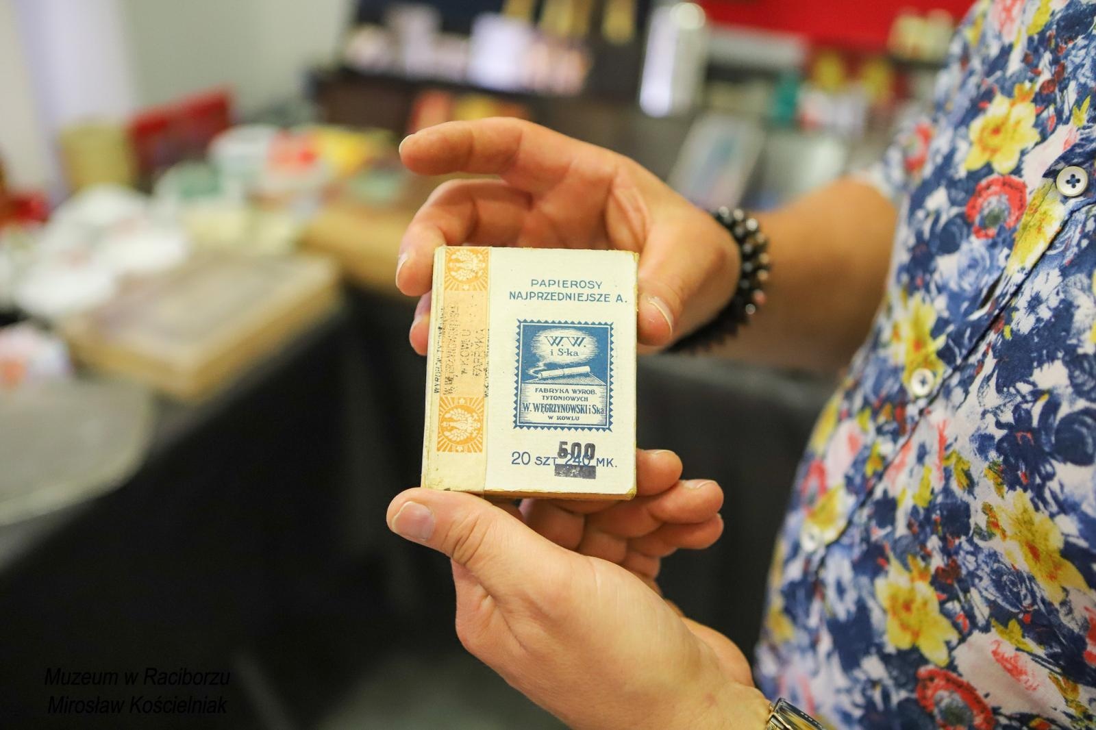 Zdjęcie w galerii na portalu naszraciborz.pl: Skarby Tomasza Pluty z Krzanowic. Zabiegają o nie filmowcy i muzea wiadomości z regionu