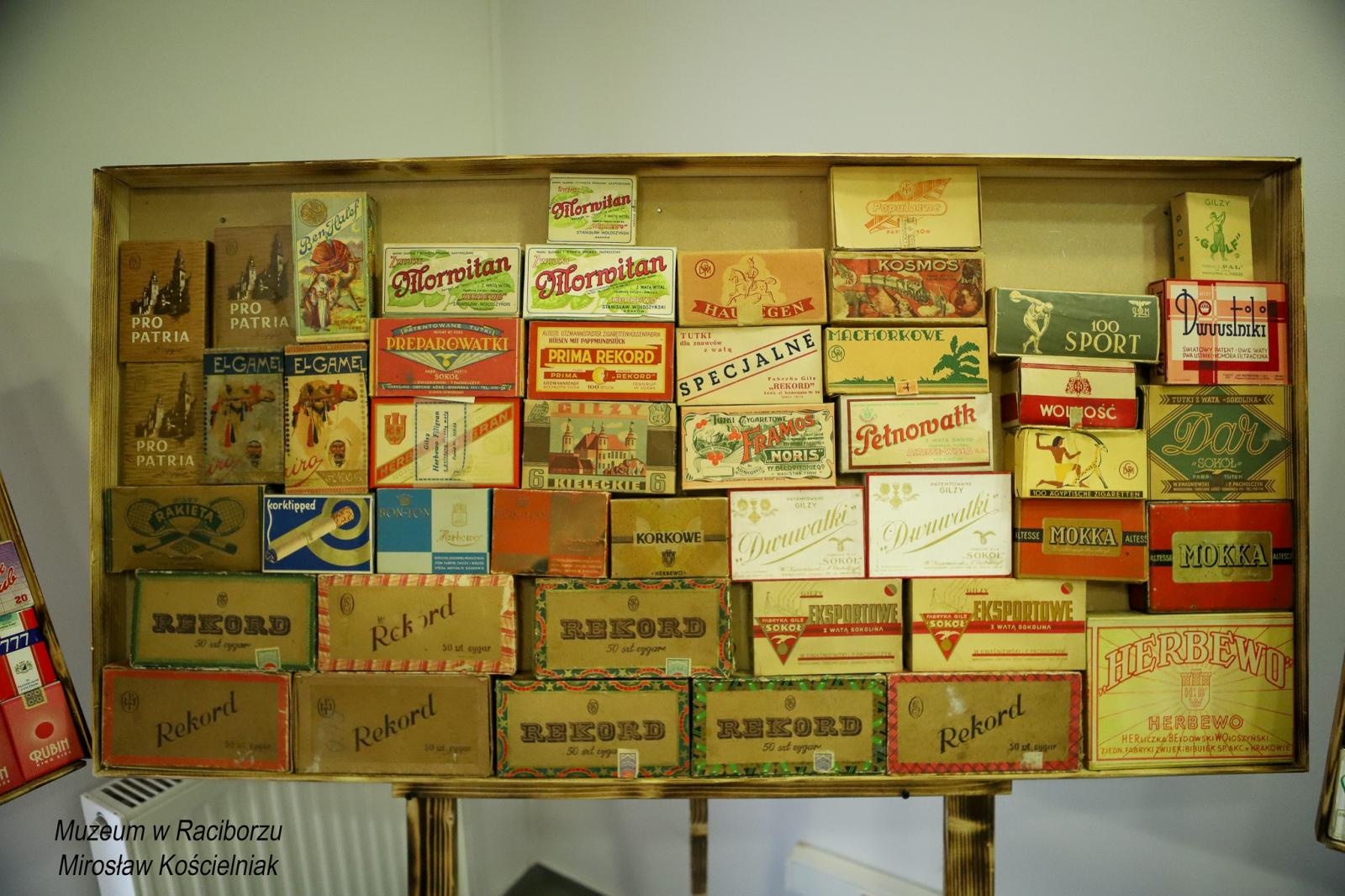 Zdjęcie w galerii na portalu naszraciborz.pl: Skarby Tomasza Pluty z Krzanowic. Zabiegają o nie filmowcy i muzea wiadomości z regionu