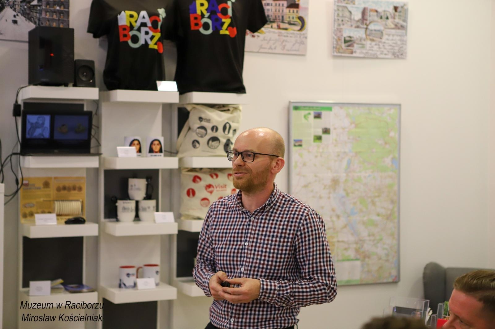 Zdjęcie w galerii na portalu naszraciborz.pl: Skarby Tomasza Pluty z Krzanowic. Zabiegają o nie filmowcy i muzea wiadomości z regionu