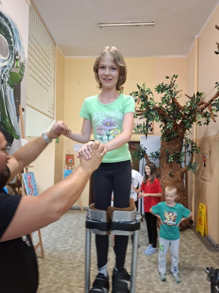 Zdjęcie w galerii na portalu naszraciborz.pl: Zakończyły się czterodniowe warsztaty teatralno-szczudlarskie w ramach akcji Wakacje w Powiecie wiadomości z regionu