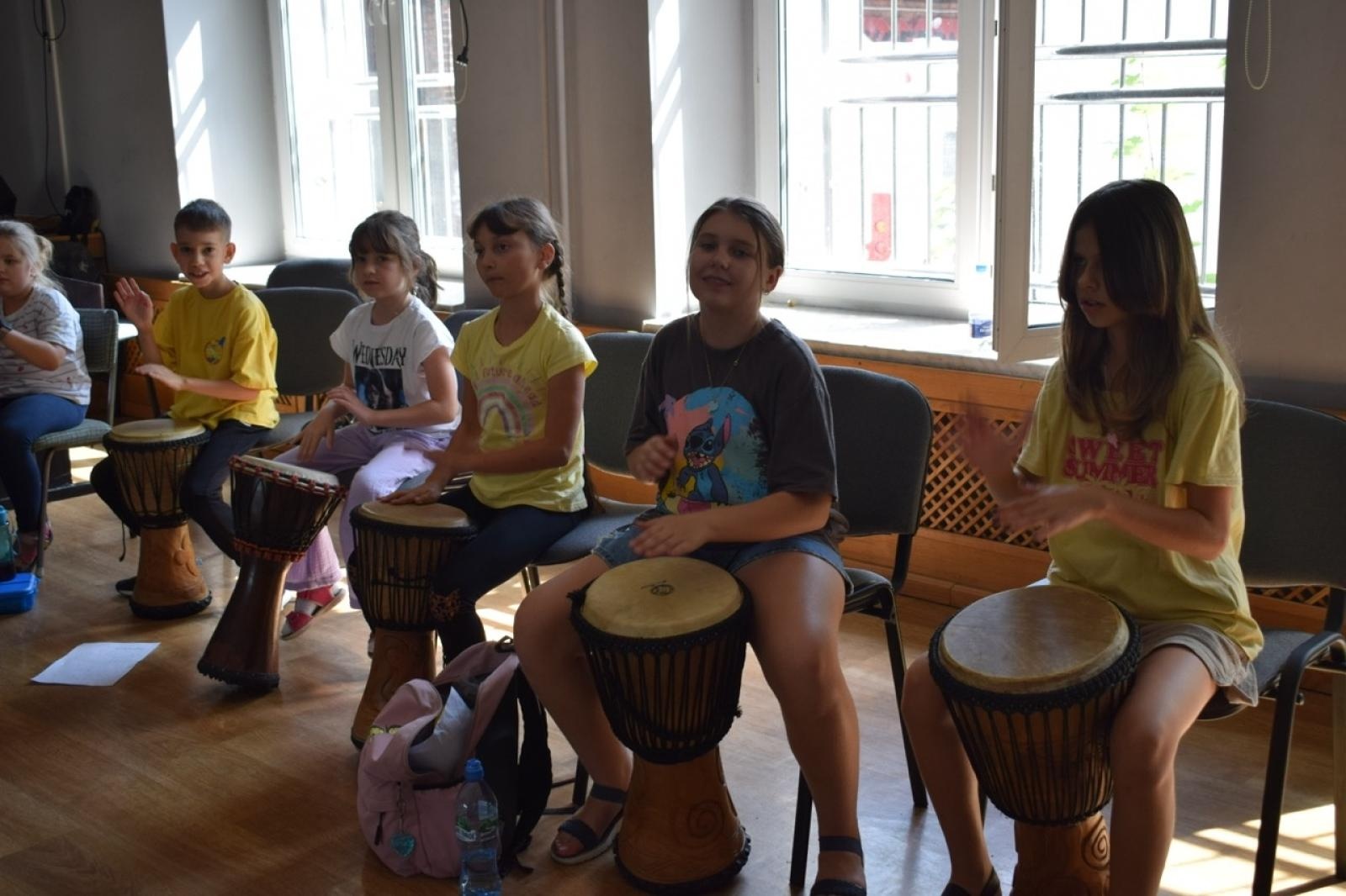 Zdjęcie w galerii na portalu naszraciborz.pl: Zakończenie trzydniowych warsztatów bębniarskich w ramach akcji Wakacje w Powiecie wiadomości z regionu