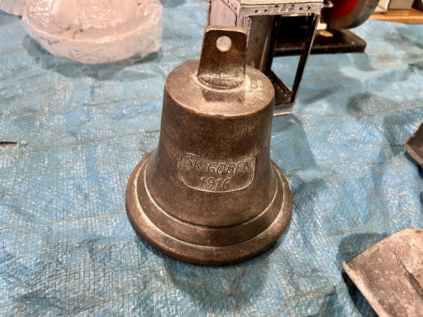 Zdjęcie w galerii na portalu naszraciborz.pl: Ostatni letni targ staroci i koński w Pietrowicach Wielkich przyciągnął sporo kolekcjonerów i miłośników retro wiadomości z regionu