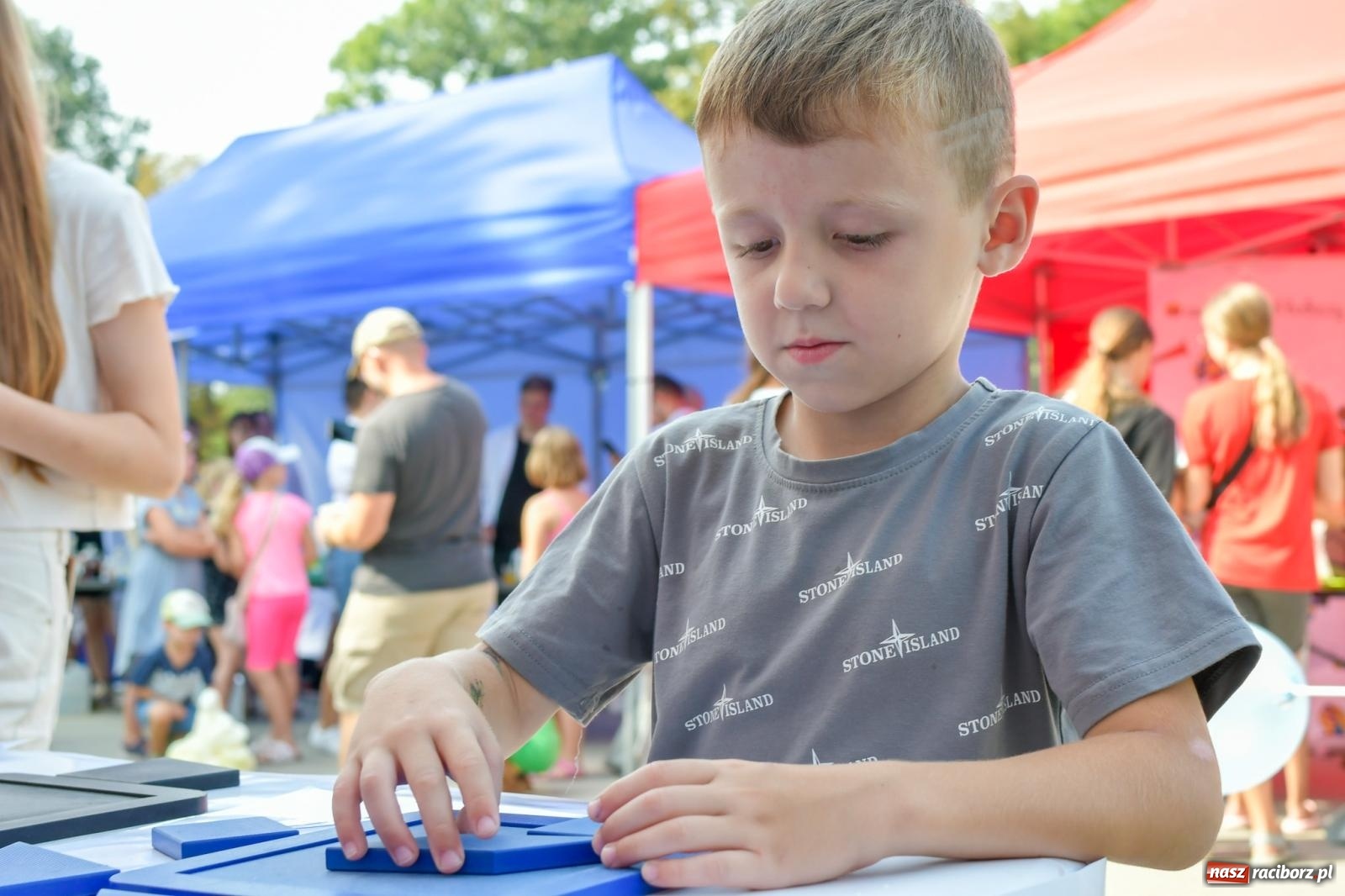 Zdjęcie w galerii na portalu naszraciborz.pl: Nauka zagościła nad Odrą. Trzecia Edycja Festiwalu Odkrywców w Raciborzu wiadomości z regionu