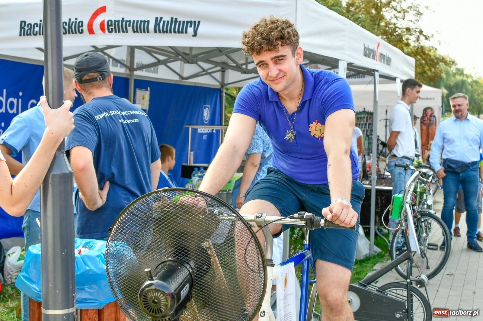 Zdjęcie w galerii na portalu naszraciborz.pl: Nauka zagościła nad Odrą. Trzecia Edycja Festiwalu Odkrywców w Raciborzu wiadomości z regionu