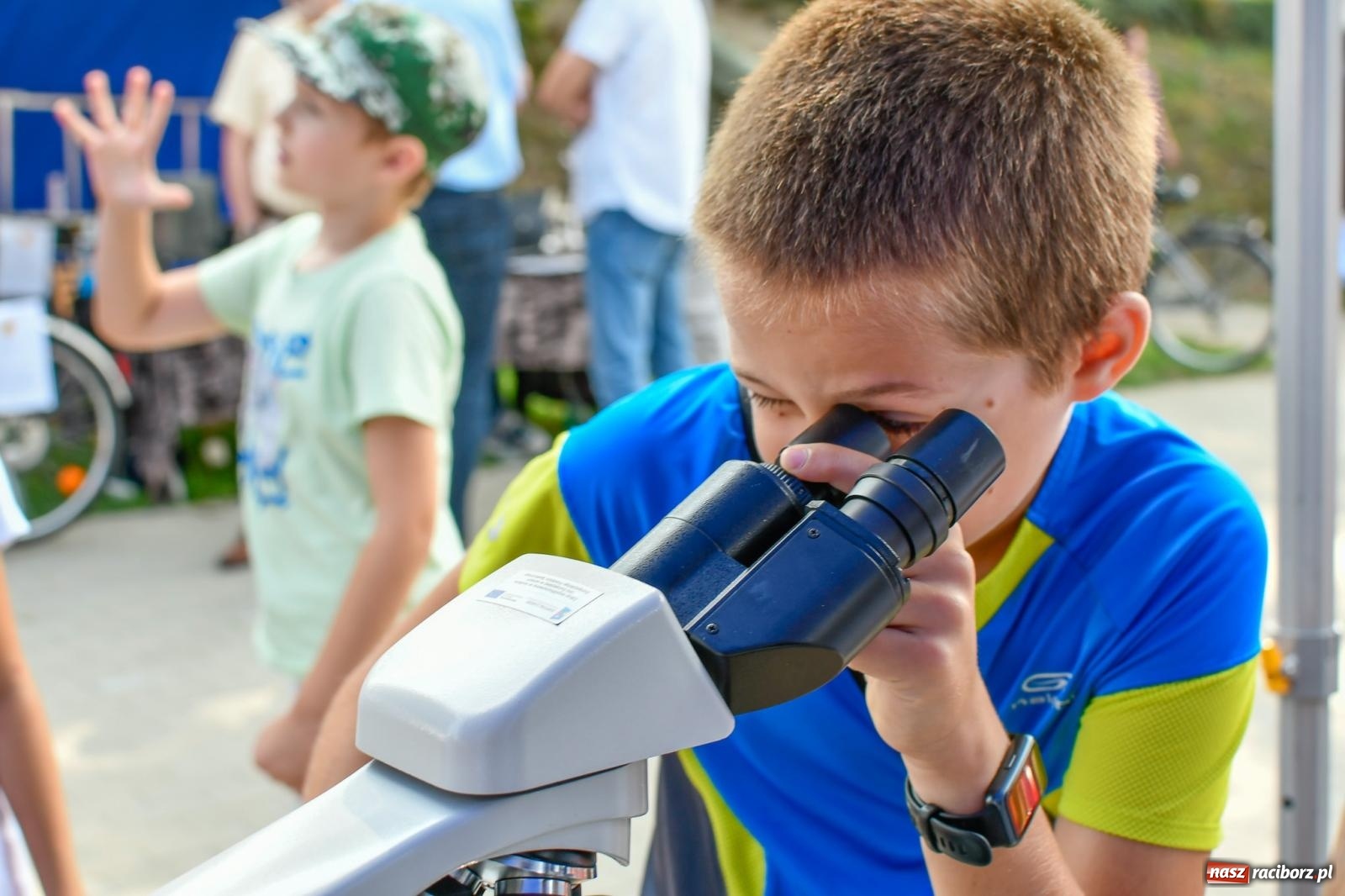 Zdjęcie w galerii na portalu naszraciborz.pl: Nauka zagościła nad Odrą. Trzecia Edycja Festiwalu Odkrywców w Raciborzu wiadomości z regionu