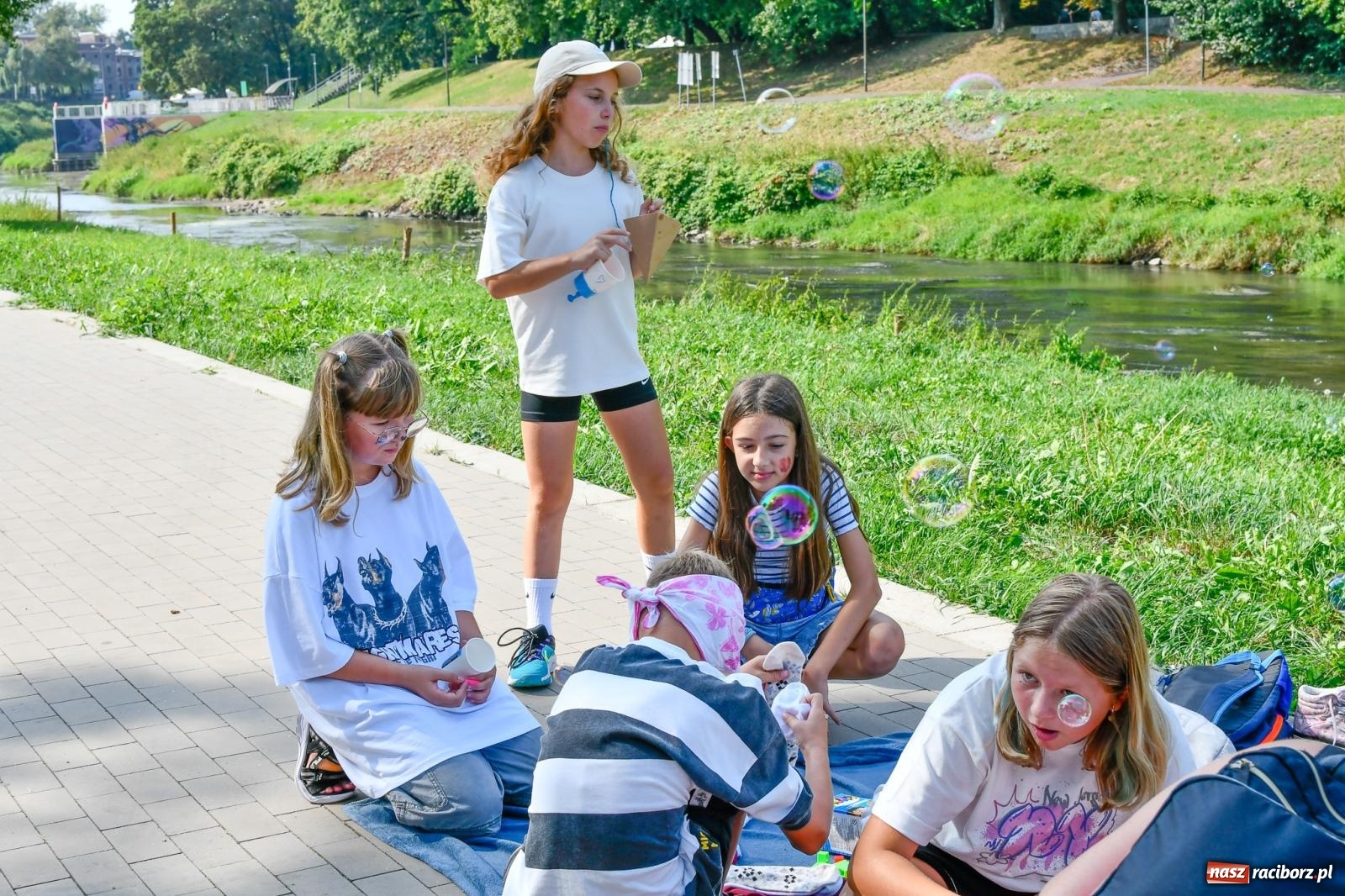 Zdjęcie w galerii na portalu naszraciborz.pl: Nauka zagościła nad Odrą. Trzecia Edycja Festiwalu Odkrywców w Raciborzu wiadomości z regionu