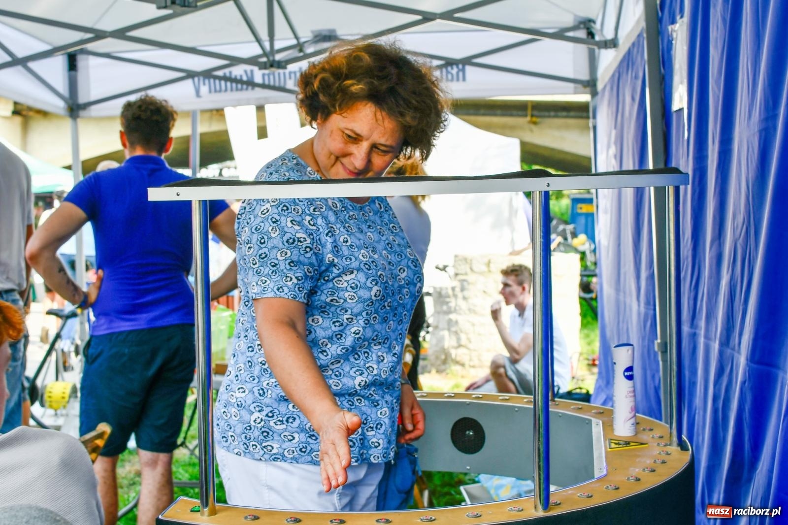 Zdjęcie w galerii na portalu naszraciborz.pl: Nauka zagościła nad Odrą. Trzecia Edycja Festiwalu Odkrywców w Raciborzu wiadomości z regionu