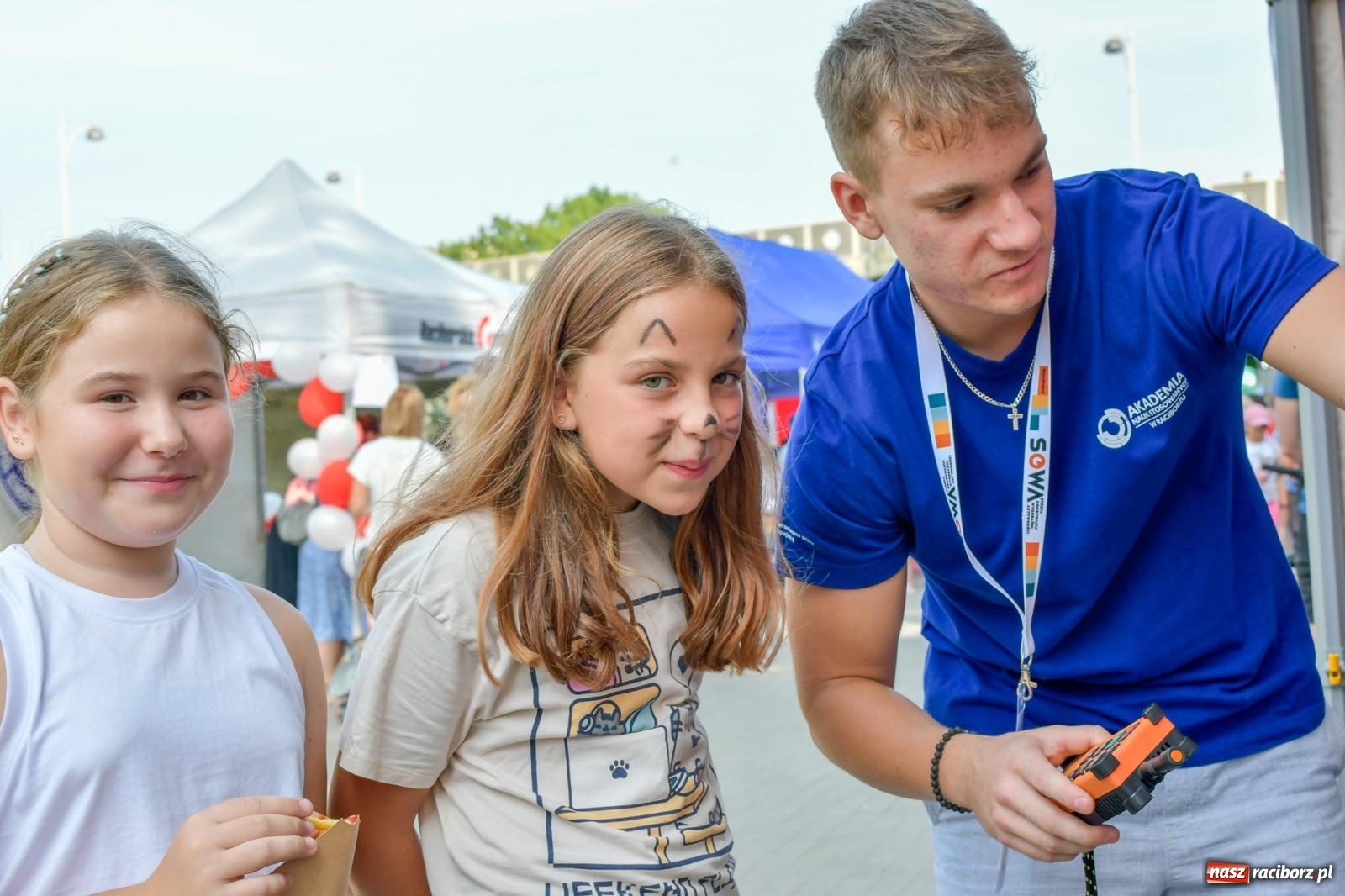 Zdjęcie w galerii na portalu naszraciborz.pl: Nauka zagościła nad Odrą. Trzecia Edycja Festiwalu Odkrywców w Raciborzu wiadomości z regionu