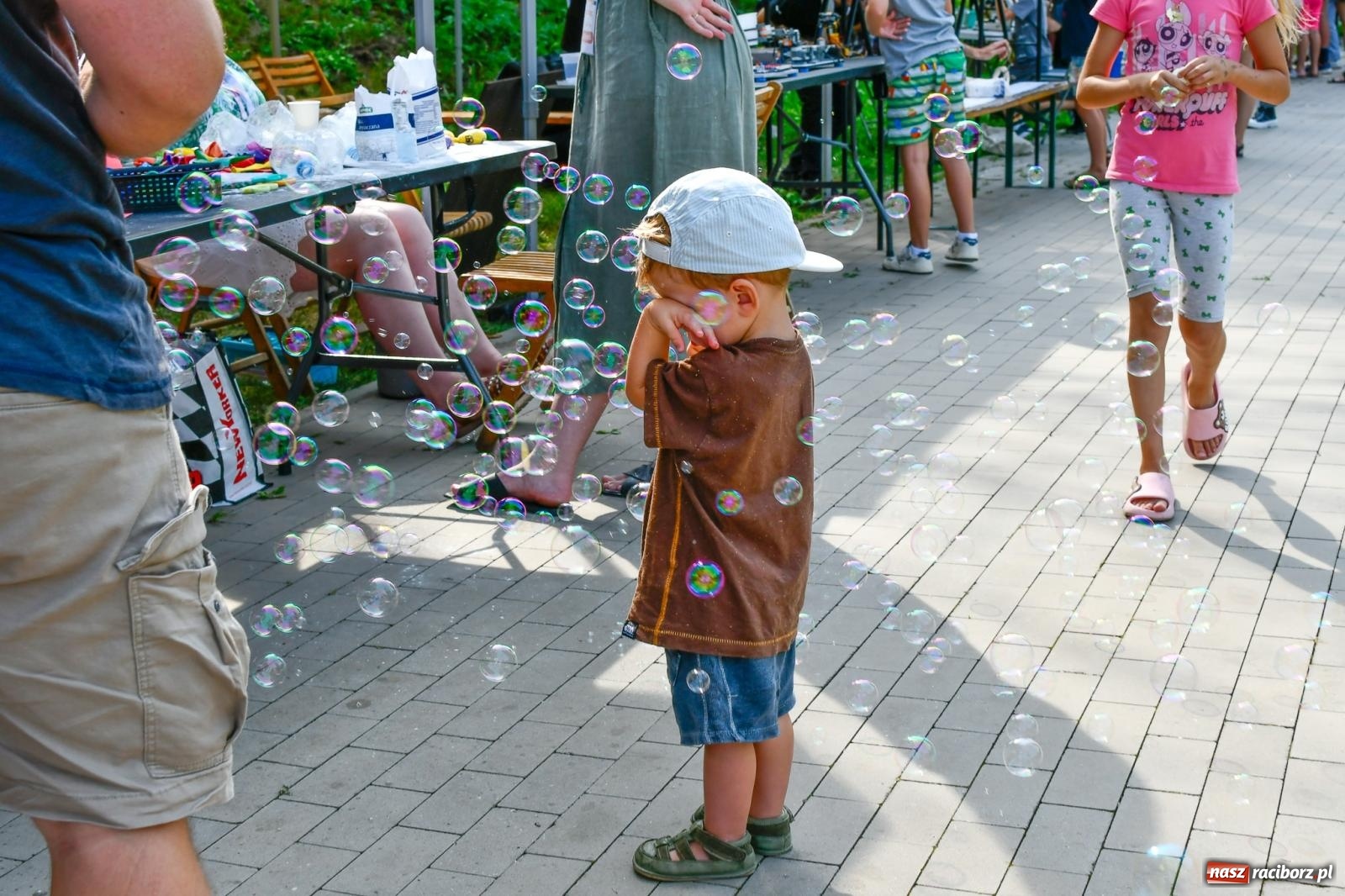 Zdjęcie w galerii na portalu naszraciborz.pl: Nauka zagościła nad Odrą. Trzecia Edycja Festiwalu Odkrywców w Raciborzu wiadomości z regionu