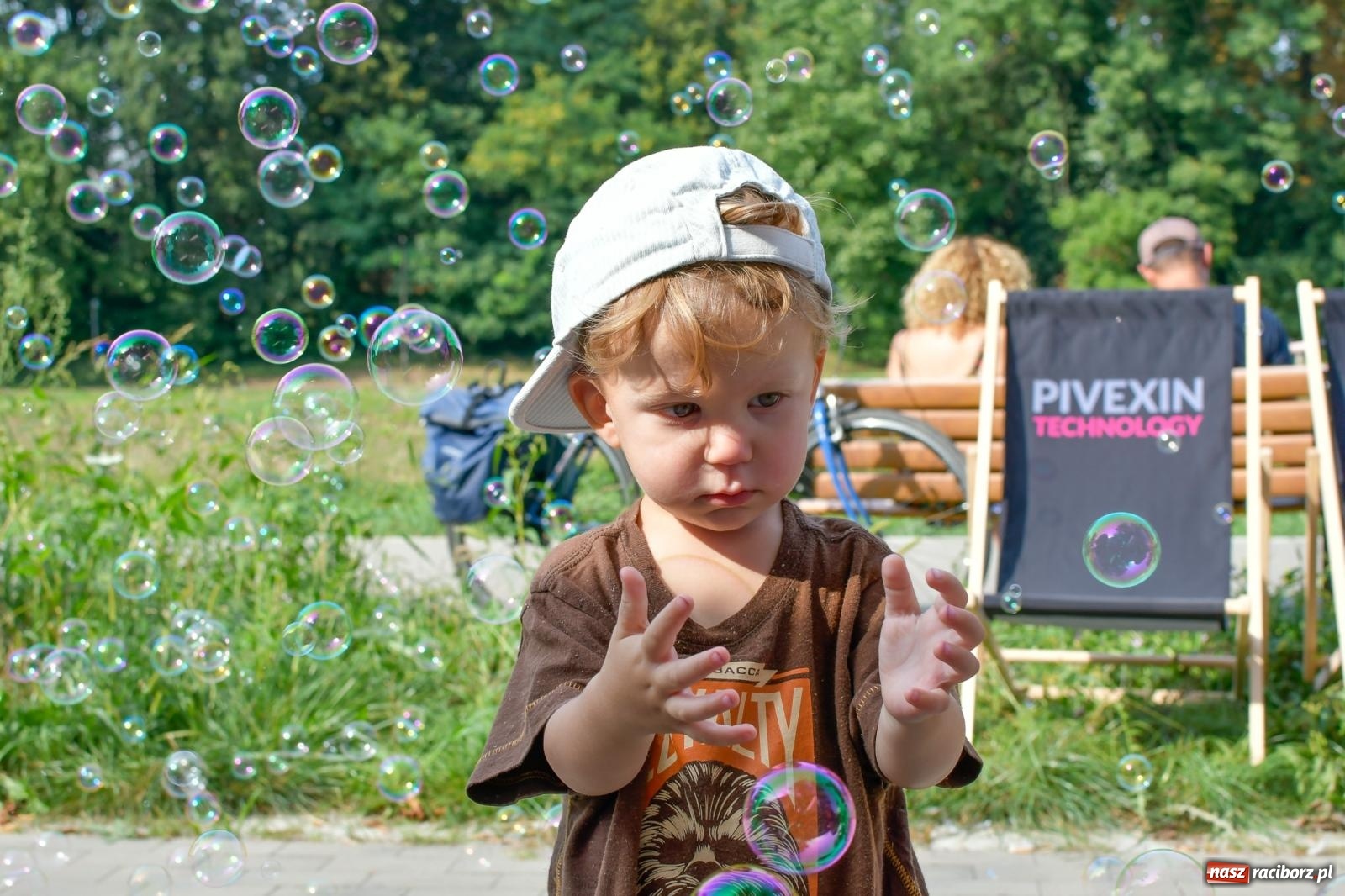 Zdjęcie w galerii na portalu naszraciborz.pl: Nauka zagościła nad Odrą. Trzecia Edycja Festiwalu Odkrywców w Raciborzu wiadomości z regionu