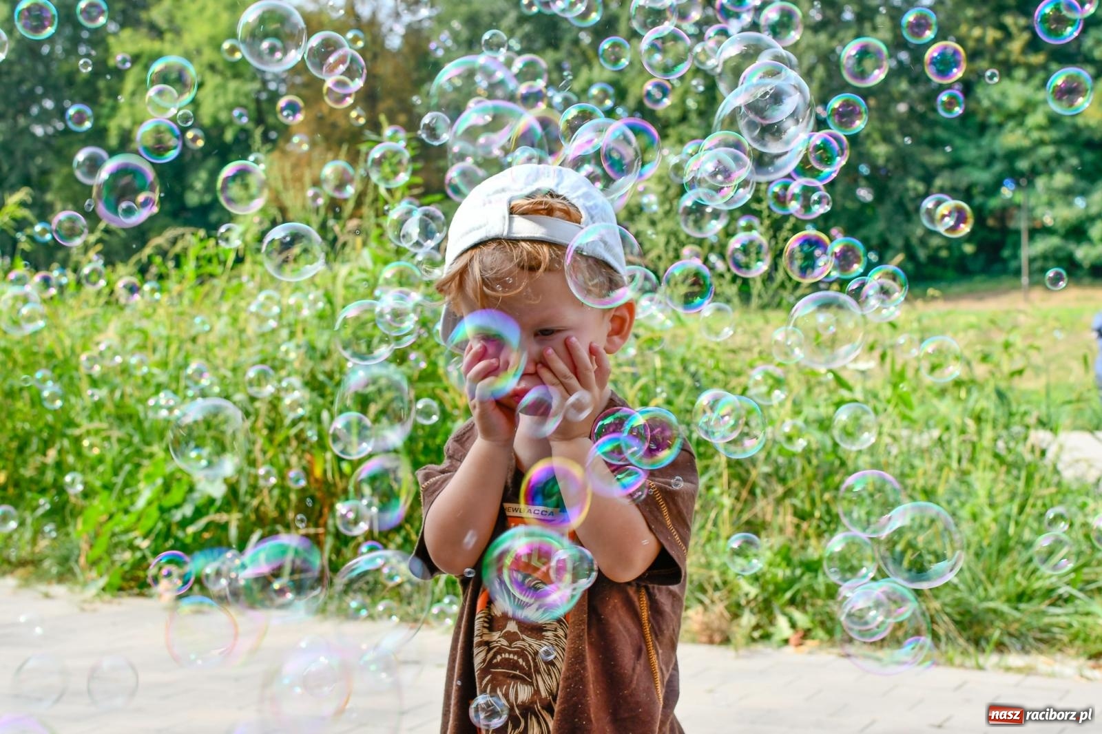Zdjęcie w galerii na portalu naszraciborz.pl: Nauka zagościła nad Odrą. Trzecia Edycja Festiwalu Odkrywców w Raciborzu wiadomości z regionu