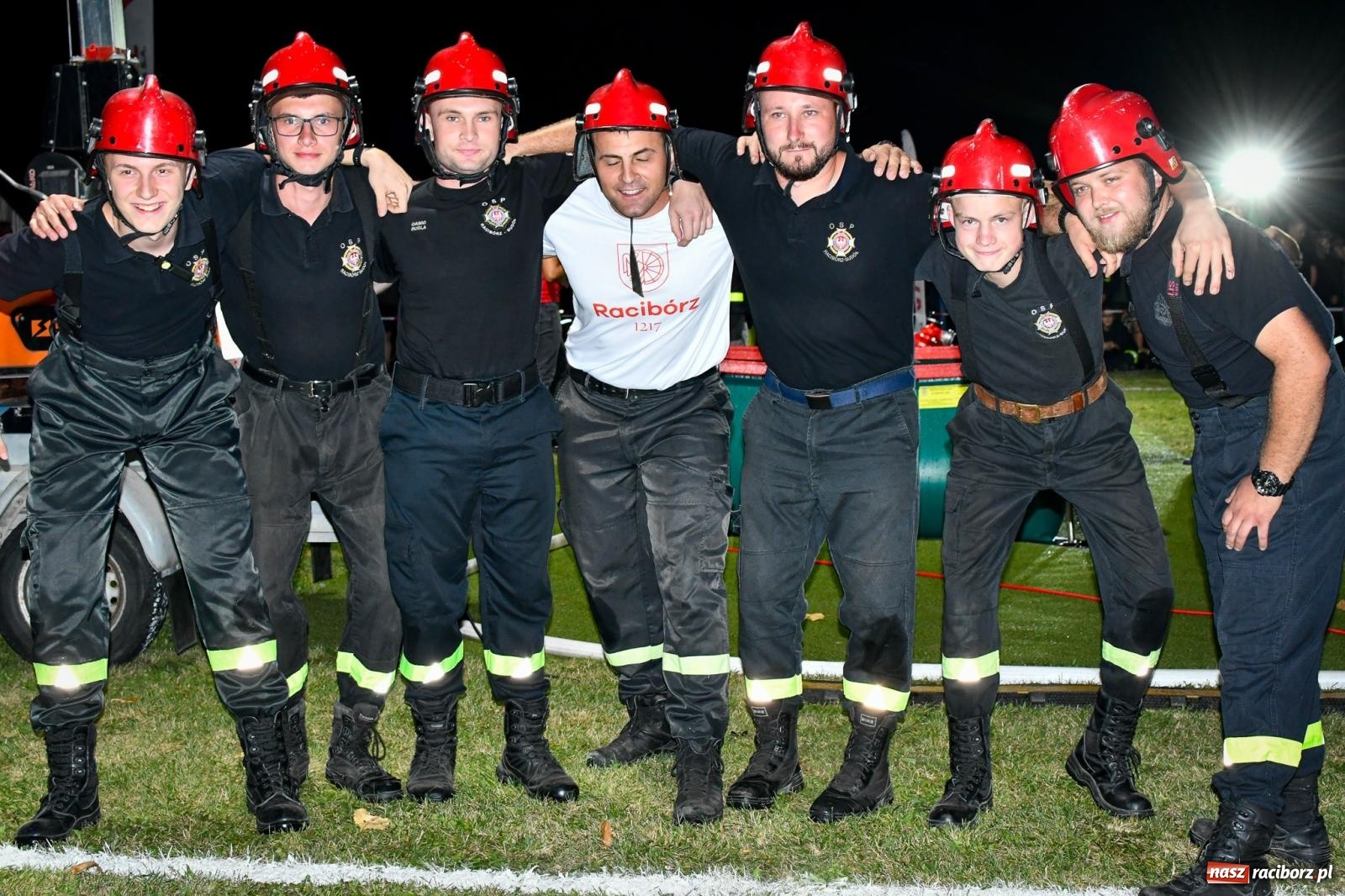 Zdjęcie w galerii na portalu naszraciborz.pl: Samborowice postawiły na strażacki Armagedon [FOTO i WIDEO] wiadomości z regionu