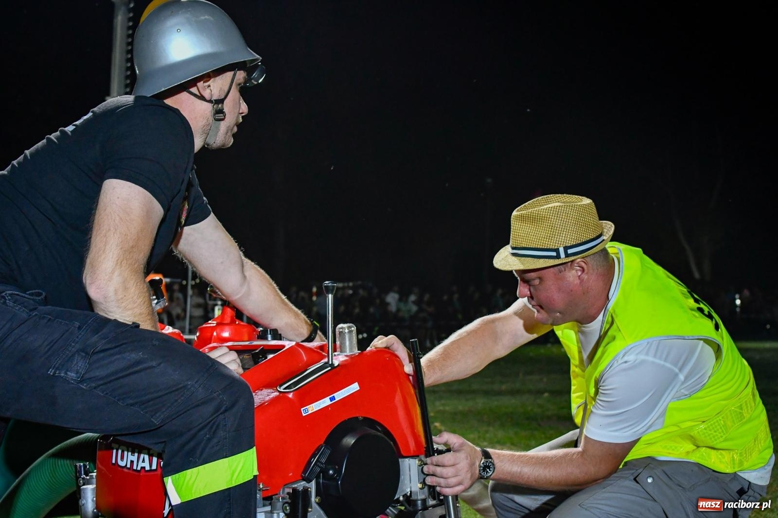 Zdjęcie w galerii na portalu naszraciborz.pl: Samborowice postawiły na strażacki Armagedon [FOTO i WIDEO] wiadomości z regionu