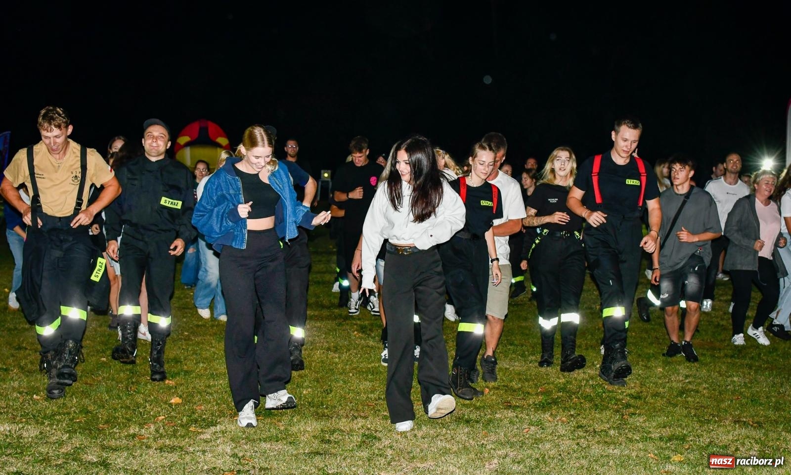 Zdjęcie w galerii na portalu naszraciborz.pl: Samborowice postawiły na strażacki Armagedon [FOTO i WIDEO] wiadomości z regionu