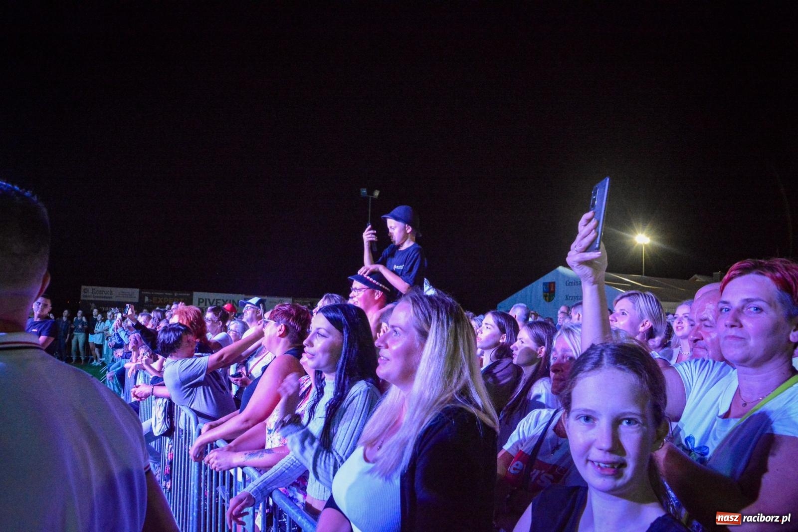 Zdjęcie w galerii na portalu naszraciborz.pl: Dożynki gminy Krzyżanowice: Góralska kapela Baciary na starcie świętowania w Bolesławiu [FOTO i WIDEO] wiadomości z regionu