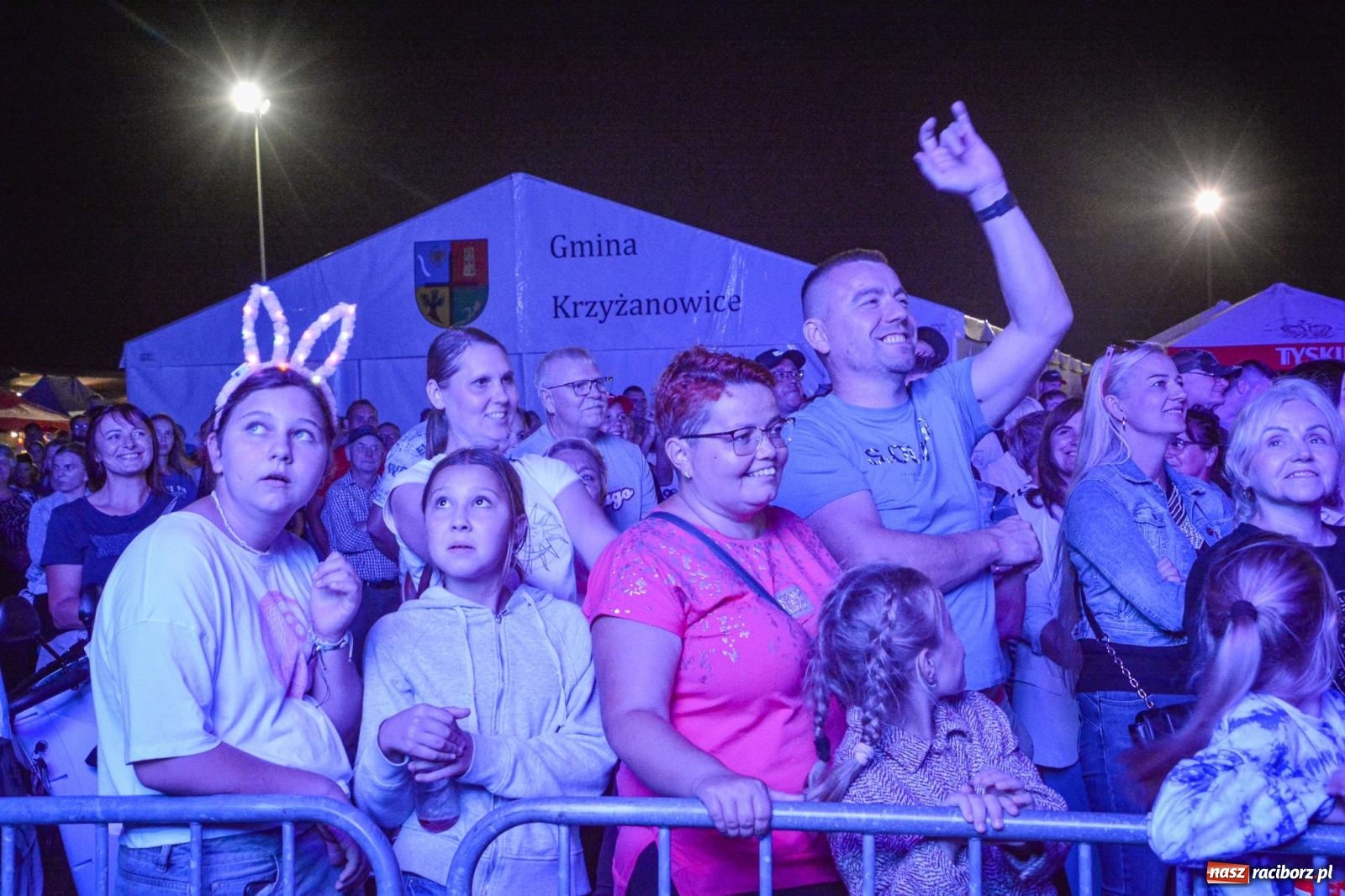 Zdjęcie w galerii na portalu naszraciborz.pl: Dożynki gminy Krzyżanowice: Góralska kapela Baciary na starcie świętowania w Bolesławiu [FOTO i WIDEO] wiadomości z regionu