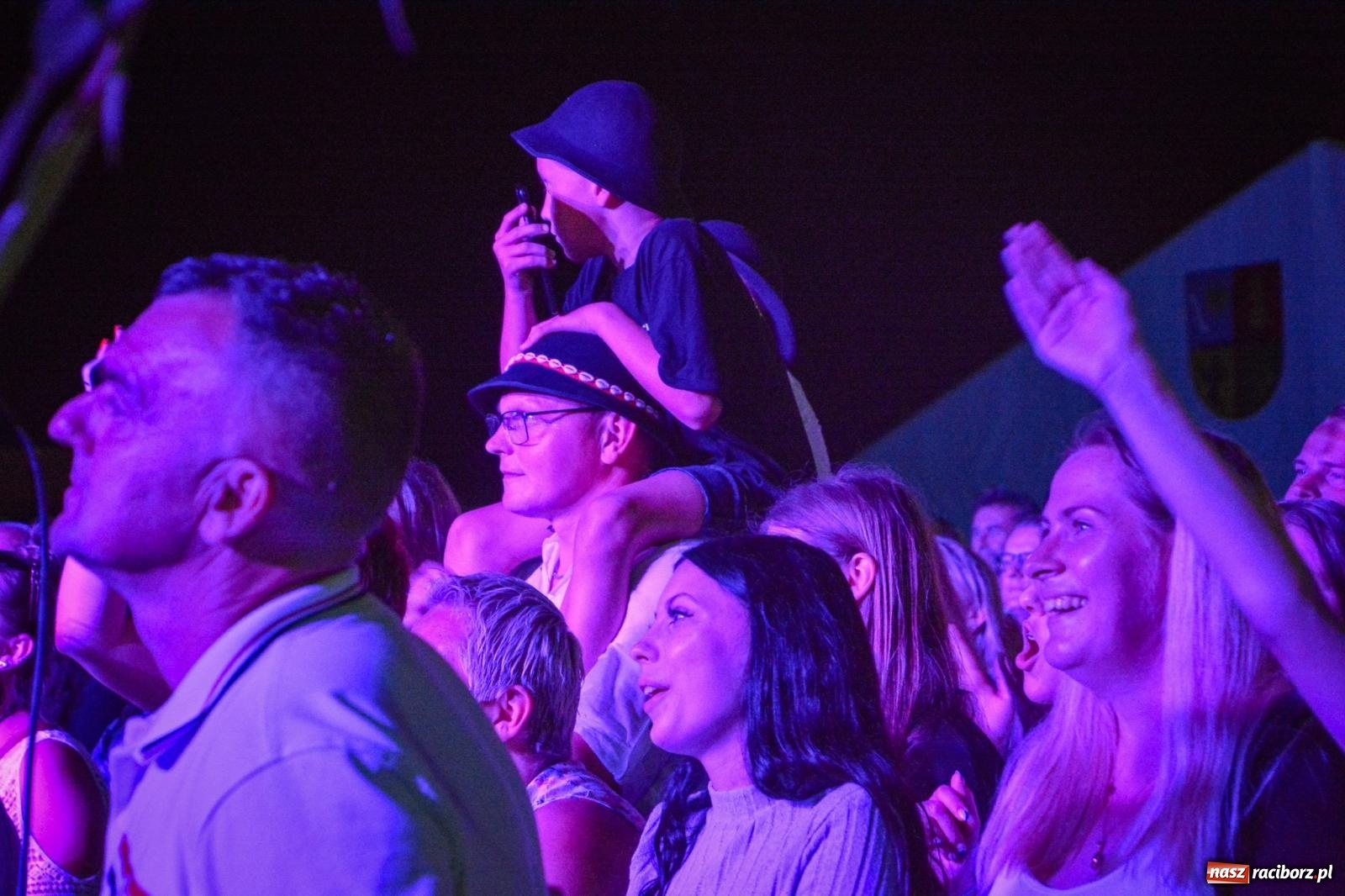 Zdjęcie w galerii na portalu naszraciborz.pl: Dożynki gminy Krzyżanowice: Góralska kapela Baciary na starcie świętowania w Bolesławiu [FOTO i WIDEO] wiadomości z regionu