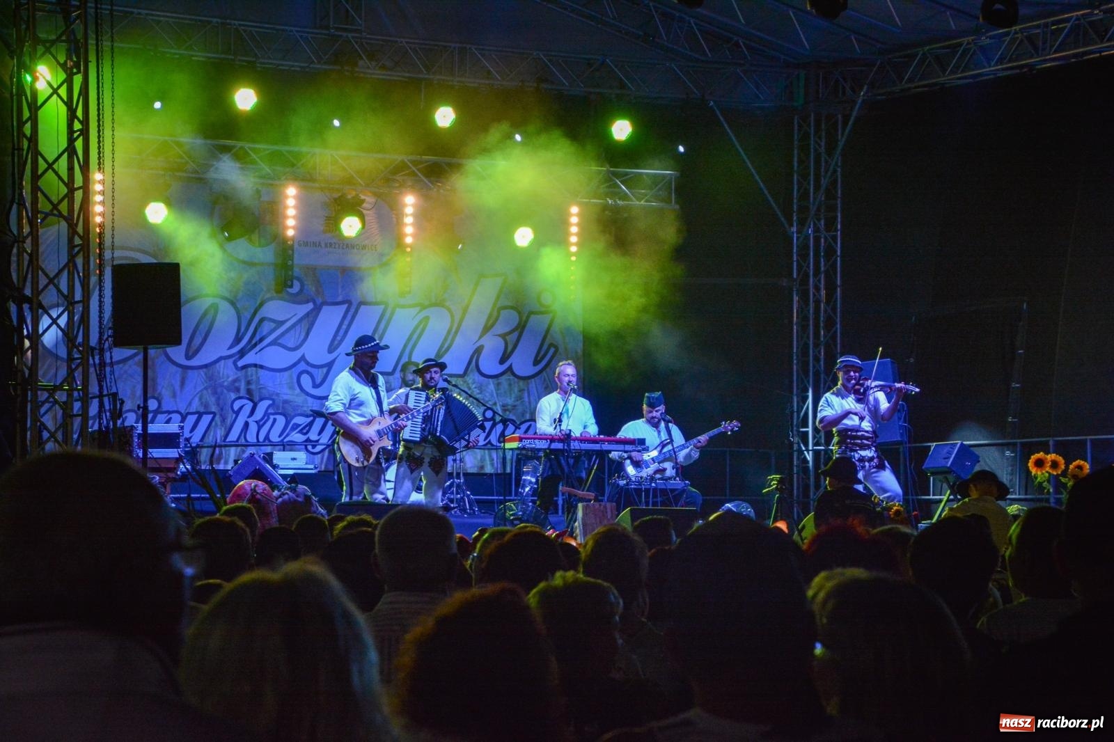 Zdjęcie w galerii na portalu naszraciborz.pl: Dożynki gminy Krzyżanowice: Góralska kapela Baciary na starcie świętowania w Bolesławiu [FOTO i WIDEO] wiadomości z regionu