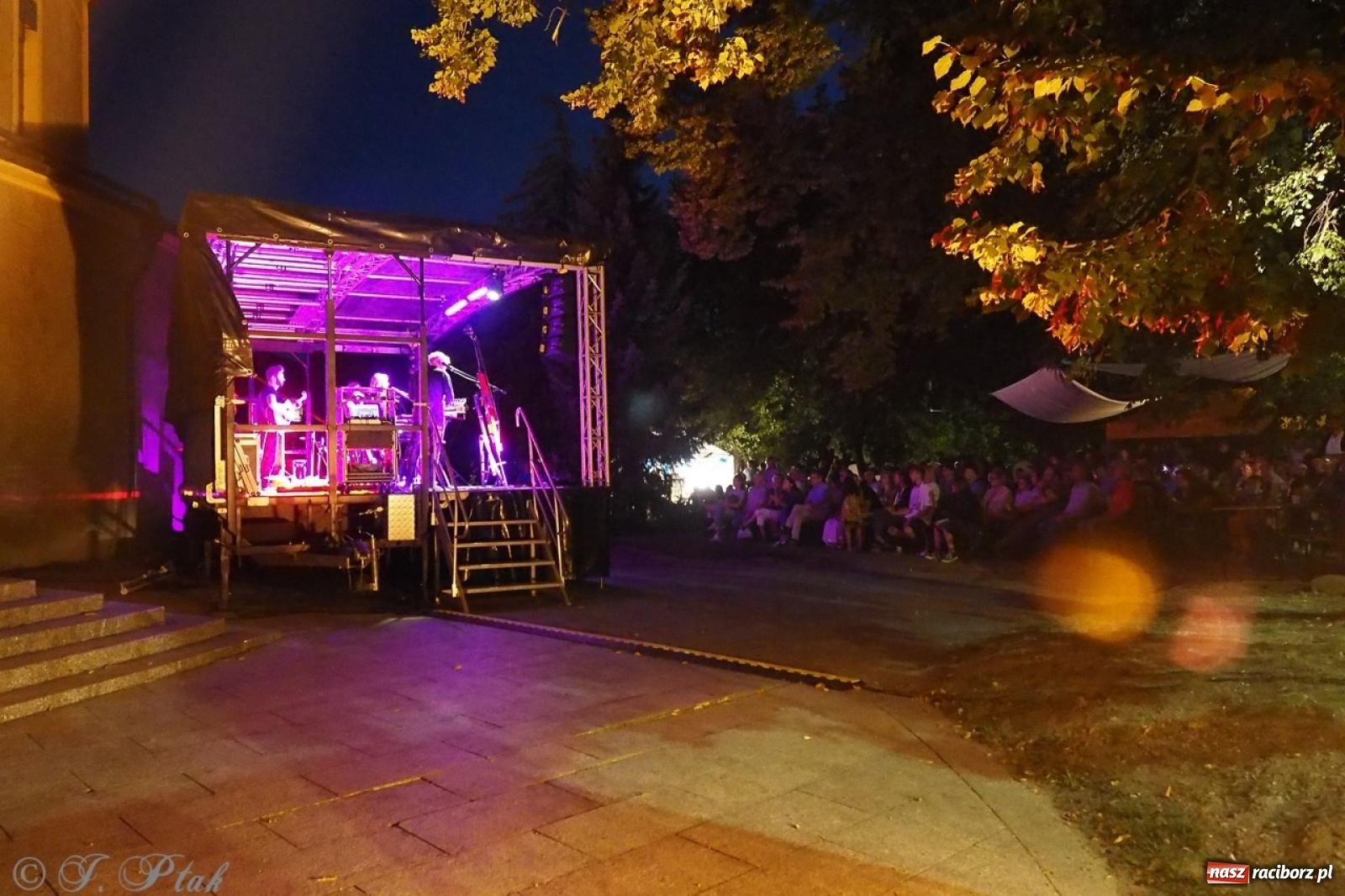 Zdjęcie w galerii na portalu naszraciborz.pl: XXXIII Raciborski Festiwal Spotkałem Pana [FOTO i WIDEO] wiadomości z regionu