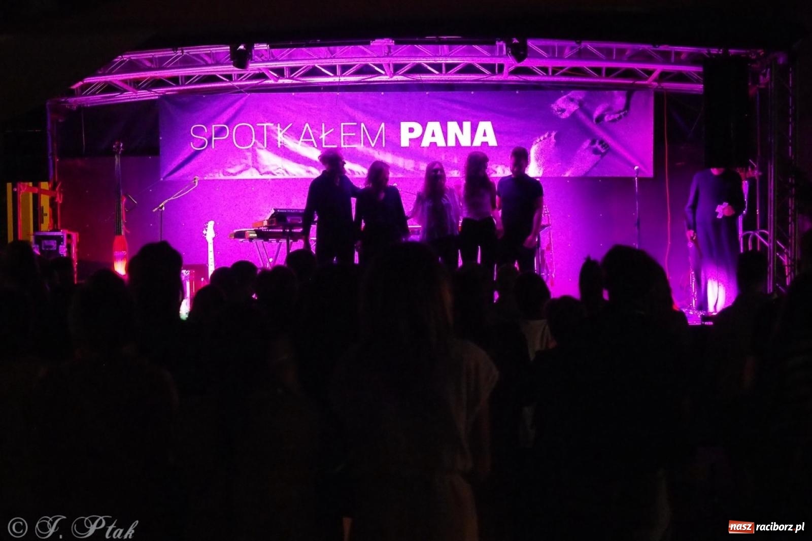 Zdjęcie w galerii na portalu naszraciborz.pl: XXXIII Raciborski Festiwal Spotkałem Pana [FOTO i WIDEO] wiadomości z regionu