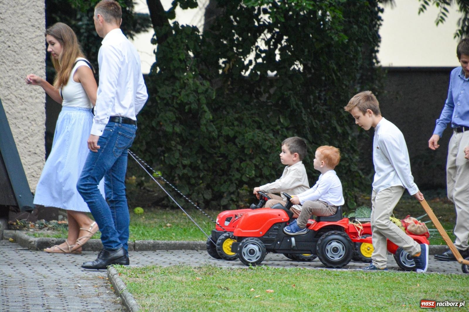 Zdjęcie w galerii na portalu naszraciborz.pl: Dożynki w parafii pw. św. Paschalisa w Raciborzu Płoni [FOTO i WIDEO] wiadomości z regionu