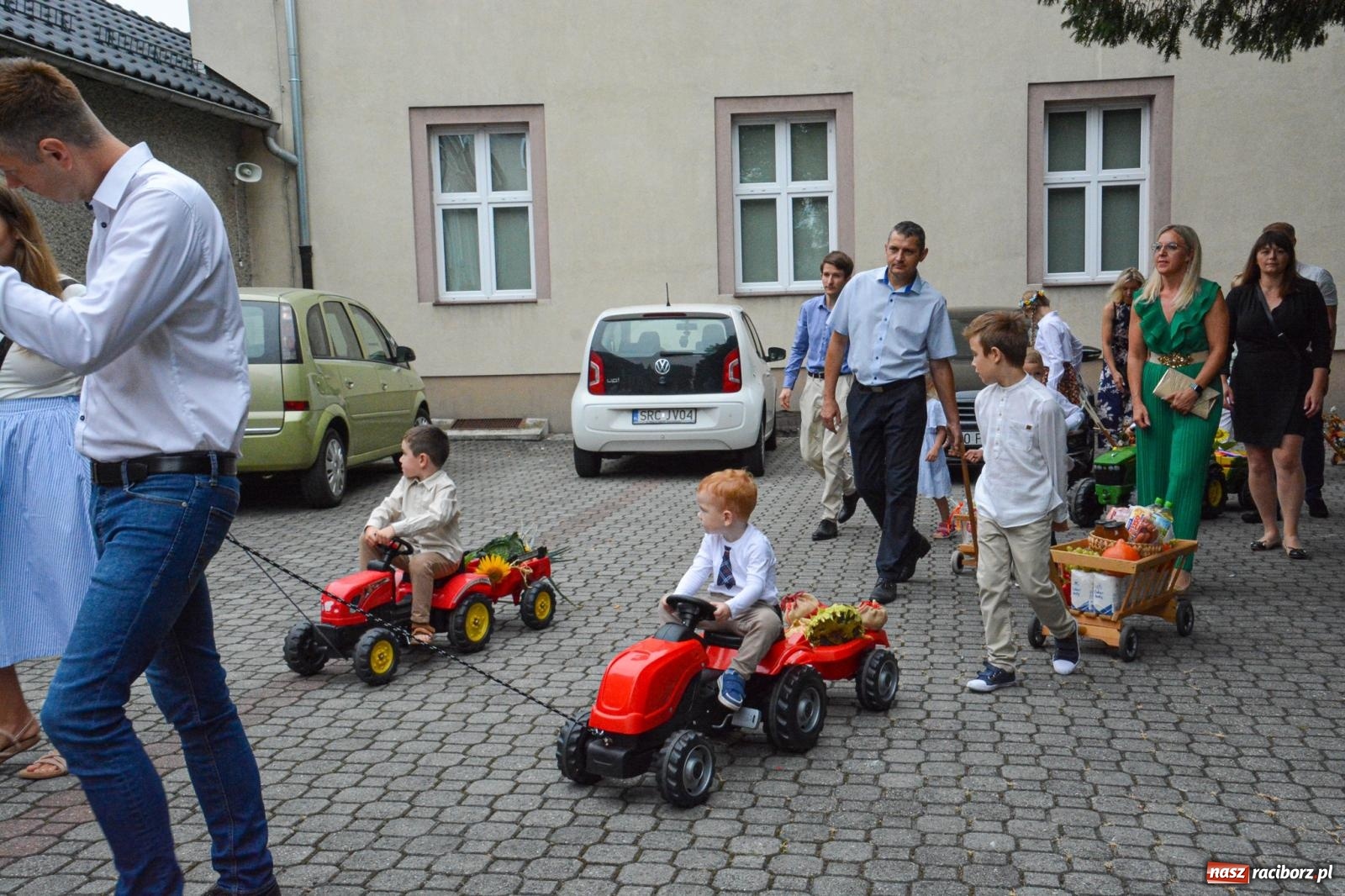Zdjęcie w galerii na portalu naszraciborz.pl: Dożynki w parafii pw. św. Paschalisa w Raciborzu Płoni [FOTO i WIDEO] wiadomości z regionu