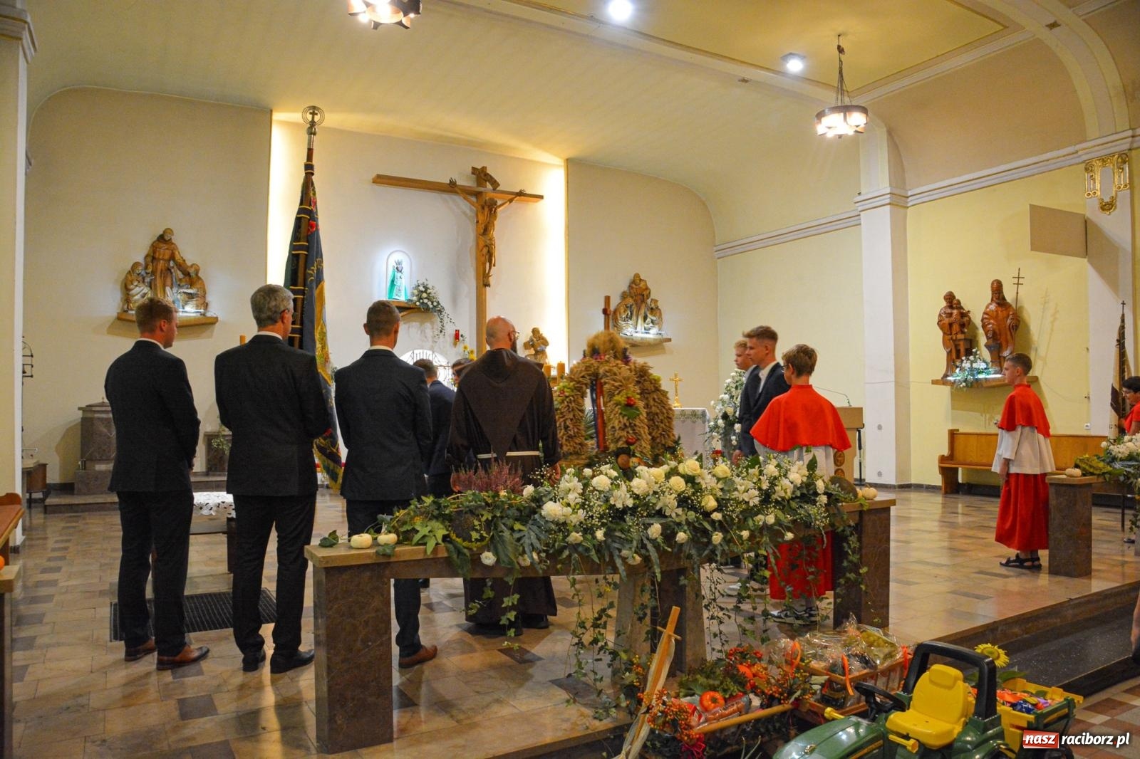Zdjęcie w galerii na portalu naszraciborz.pl: Dożynki w parafii pw. św. Paschalisa w Raciborzu Płoni [FOTO i WIDEO] wiadomości z regionu