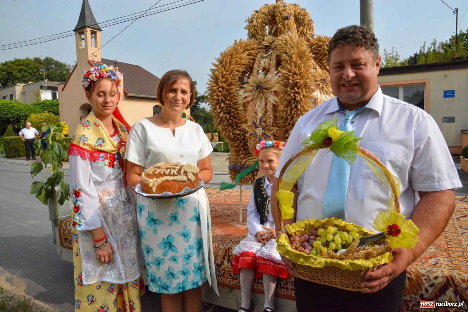 Zdjęcie w galerii na portalu naszraciborz.pl: Dożynki w parafii Łubowice. Gospodarzem Ligota Książęca wiadomości z regionu