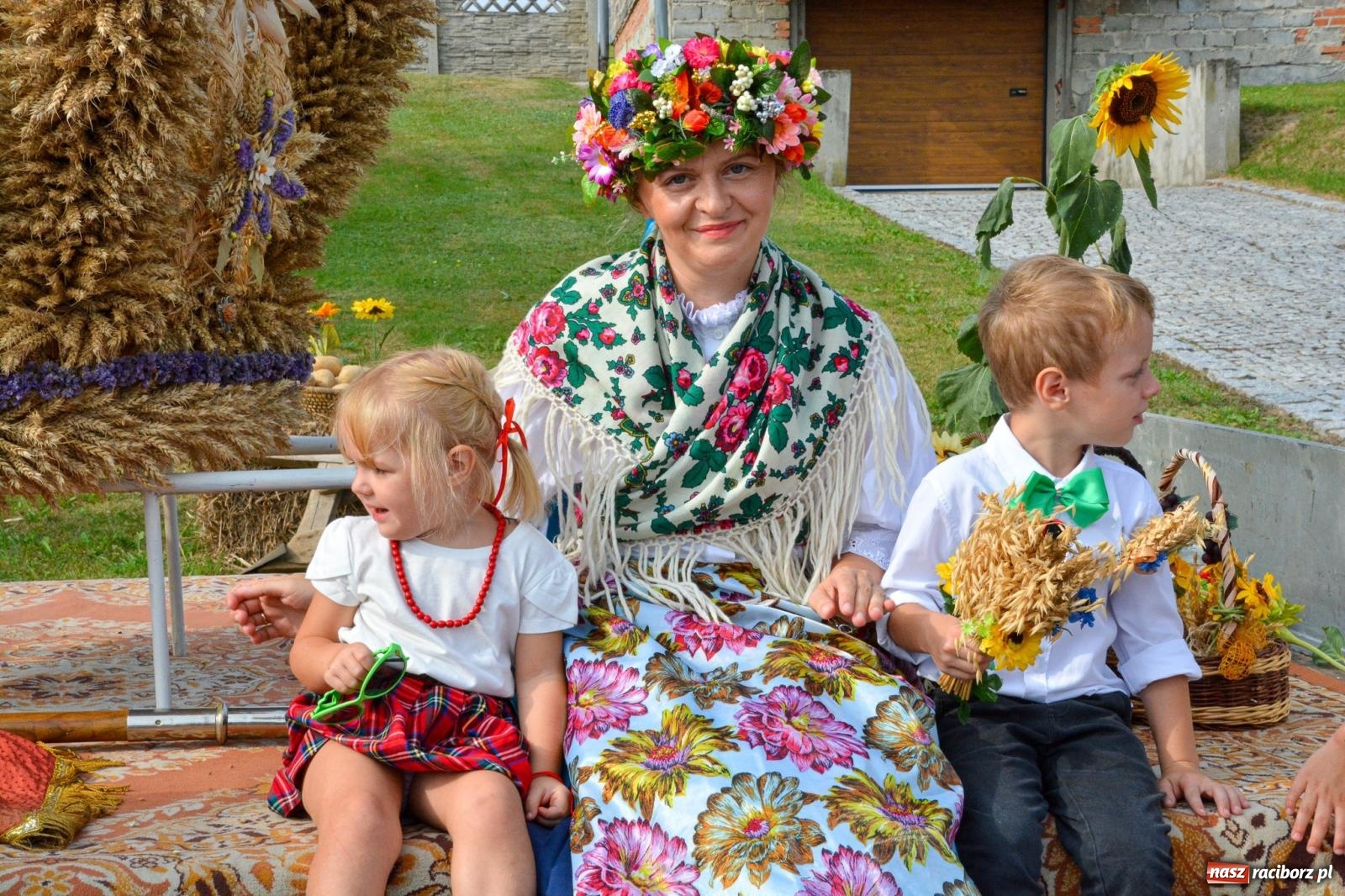 Zdjęcie w galerii na portalu naszraciborz.pl: Dożynki w parafii Łubowice. Gospodarzem Ligota Książęca wiadomości z regionu