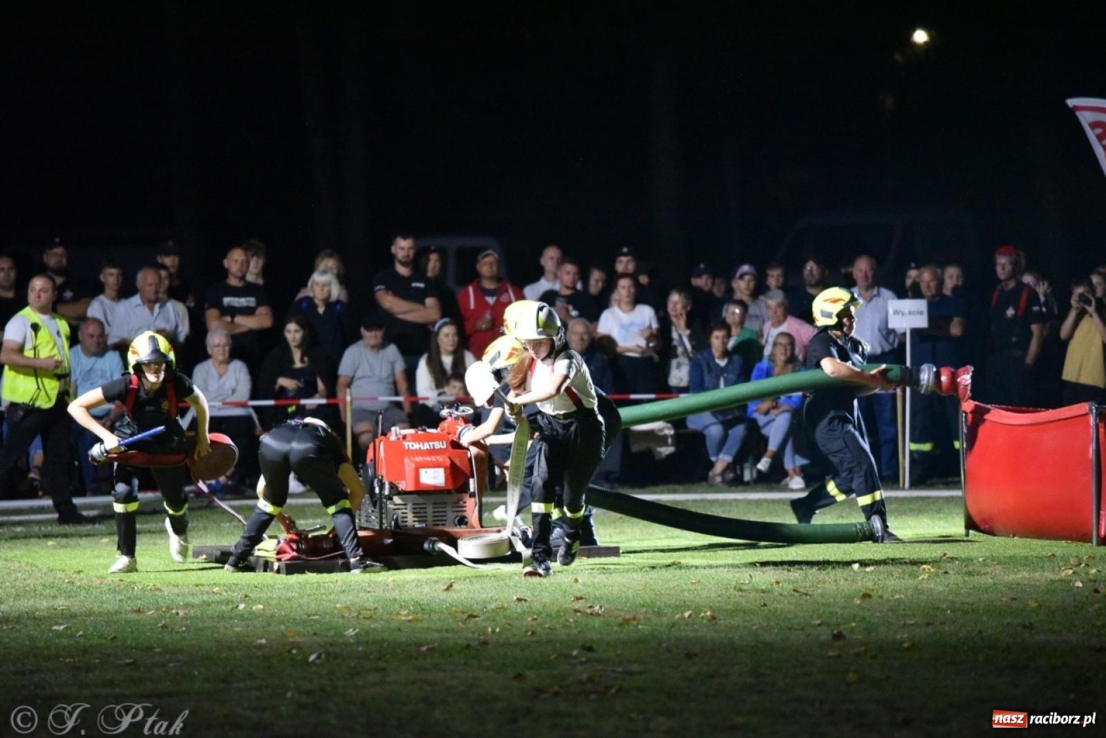 Zdjęcie w galerii na portalu naszraciborz.pl: Kosmiczny wynik OSP Krzanowice na Samborowickim Armagedonie [FOTO i WIDEO] wiadomości z regionu