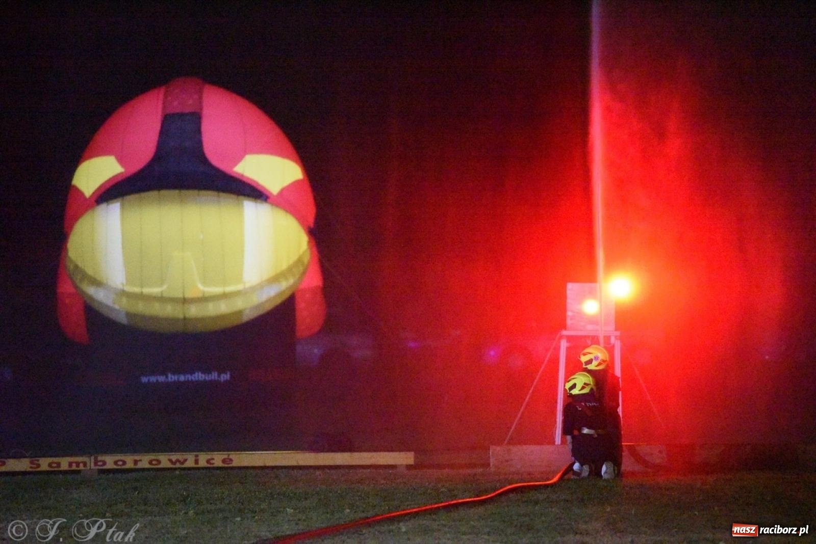 Zdjęcie w galerii na portalu naszraciborz.pl: Kosmiczny wynik OSP Krzanowice na Samborowickim Armagedonie [FOTO i WIDEO] wiadomości z regionu