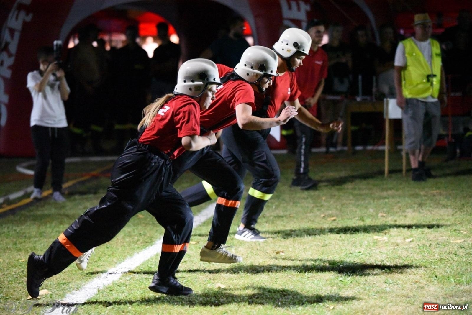 Zdjęcie w galerii na portalu naszraciborz.pl: Kosmiczny wynik OSP Krzanowice na Samborowickim Armagedonie [FOTO i WIDEO] wiadomości z regionu