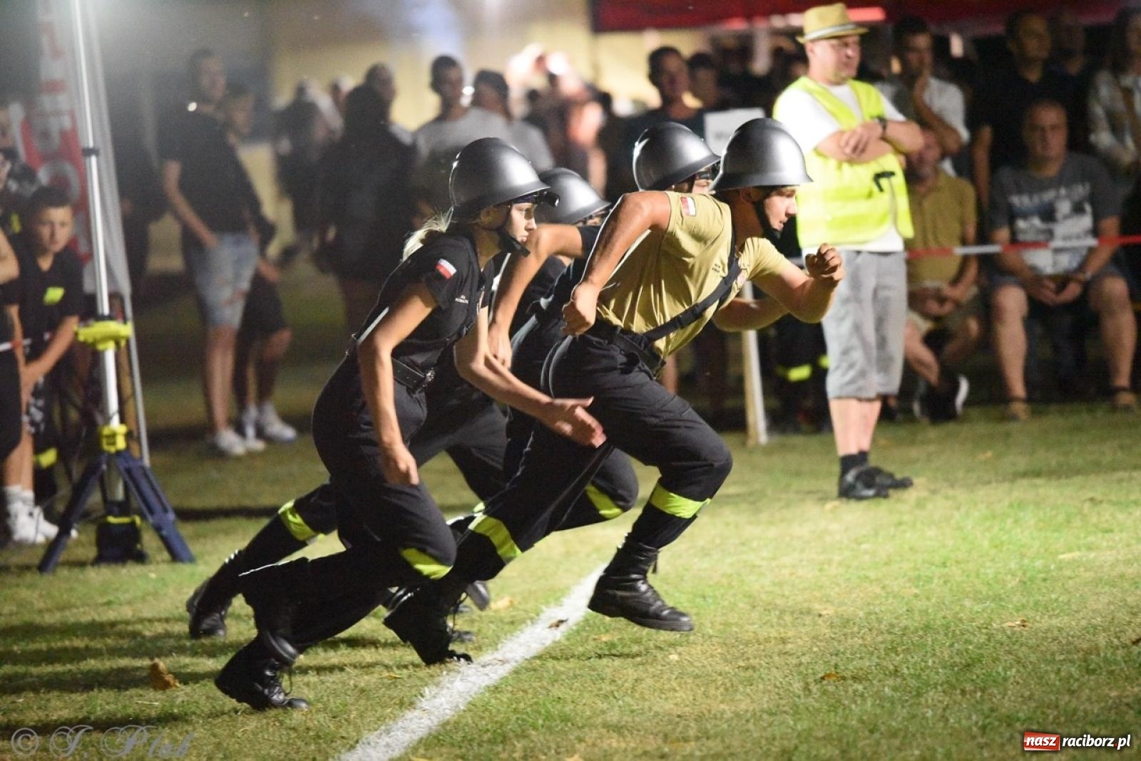 Zdjęcie w galerii na portalu naszraciborz.pl: Kosmiczny wynik OSP Krzanowice na Samborowickim Armagedonie [FOTO i WIDEO] wiadomości z regionu