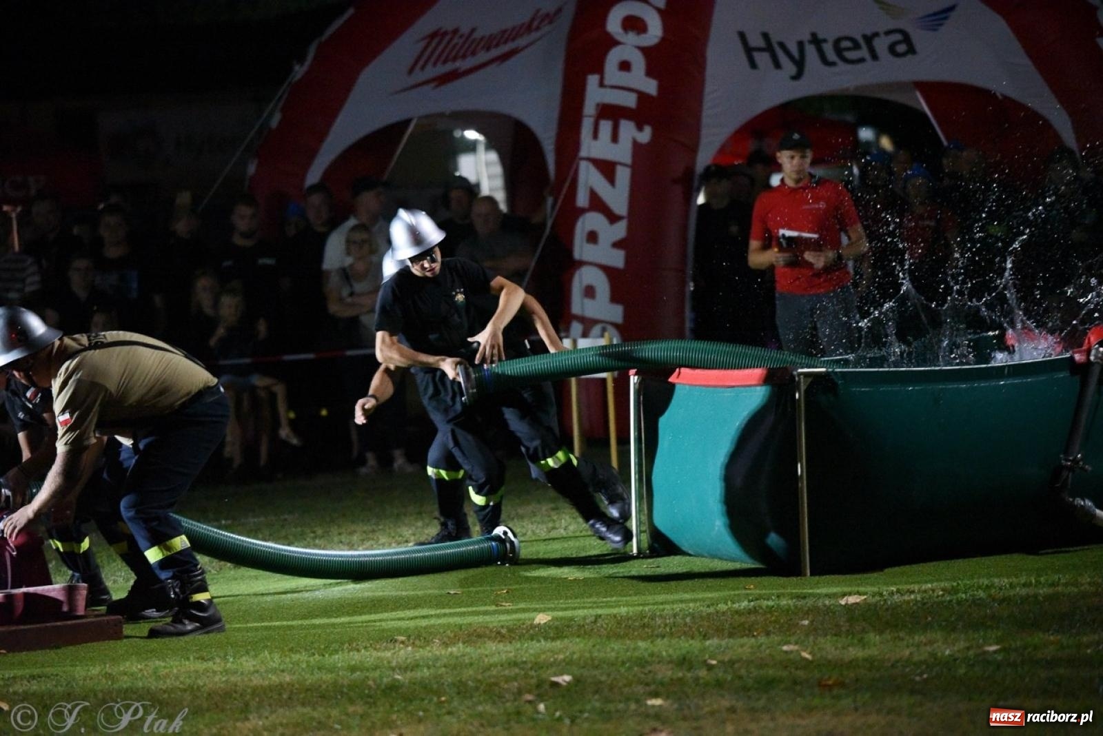 Zdjęcie w galerii na portalu naszraciborz.pl: Kosmiczny wynik OSP Krzanowice na Samborowickim Armagedonie [FOTO i WIDEO] wiadomości z regionu