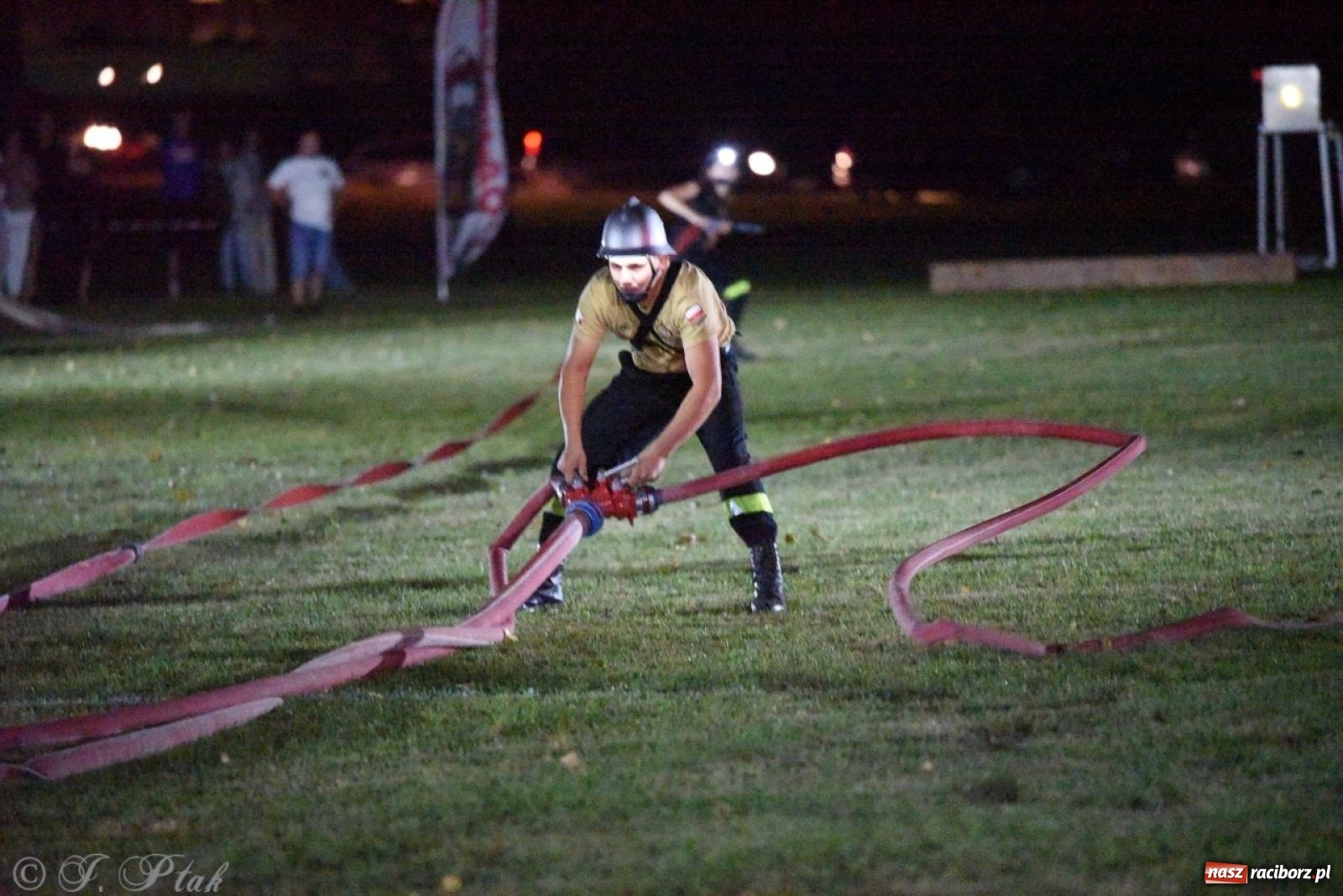 Zdjęcie w galerii na portalu naszraciborz.pl: Kosmiczny wynik OSP Krzanowice na Samborowickim Armagedonie [FOTO i WIDEO] wiadomości z regionu