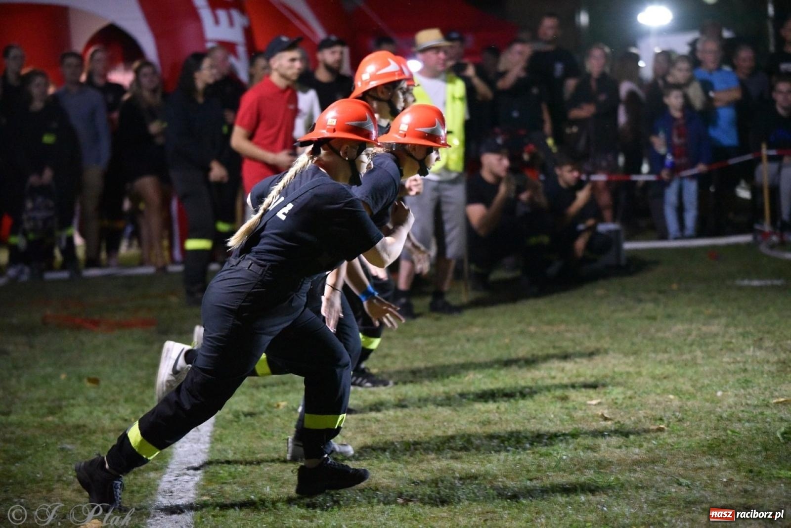 Zdjęcie w galerii na portalu naszraciborz.pl: Kosmiczny wynik OSP Krzanowice na Samborowickim Armagedonie [FOTO i WIDEO] wiadomości z regionu