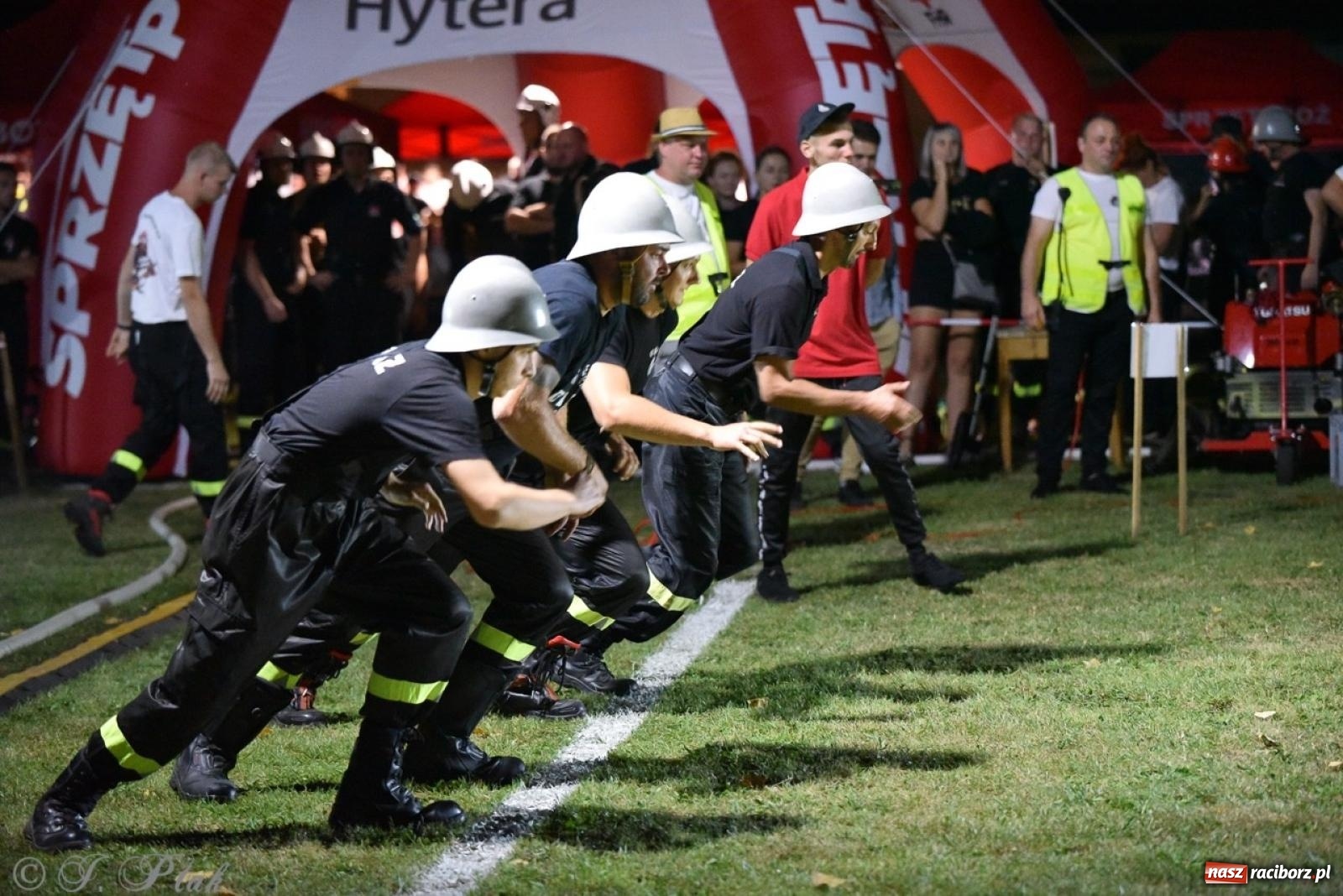 Zdjęcie w galerii na portalu naszraciborz.pl: Kosmiczny wynik OSP Krzanowice na Samborowickim Armagedonie [FOTO i WIDEO] wiadomości z regionu