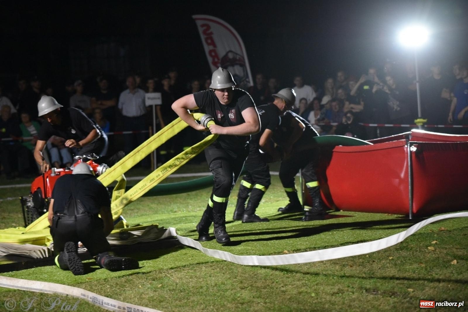Zdjęcie w galerii na portalu naszraciborz.pl: Kosmiczny wynik OSP Krzanowice na Samborowickim Armagedonie [FOTO i WIDEO] wiadomości z regionu