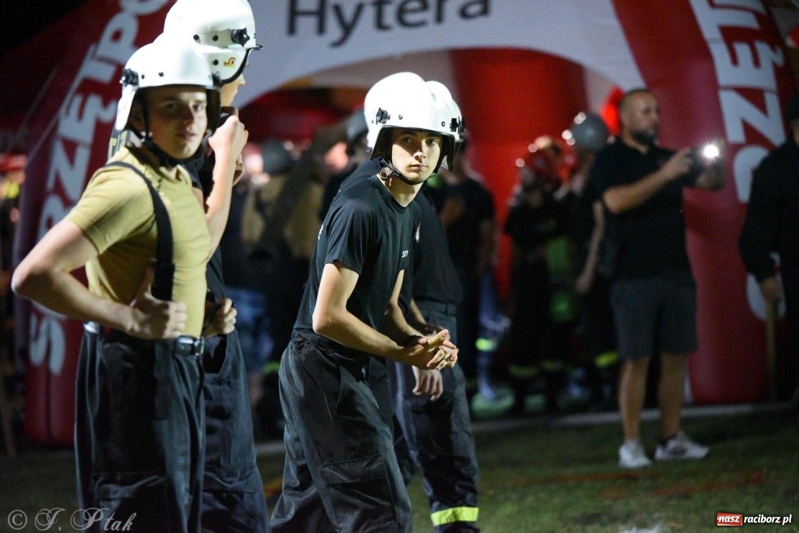Zdjęcie w galerii na portalu naszraciborz.pl: Kosmiczny wynik OSP Krzanowice na Samborowickim Armagedonie [FOTO i WIDEO] wiadomości z regionu