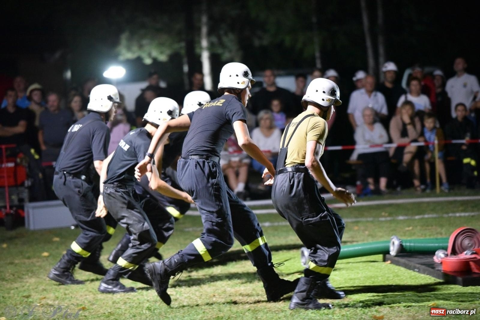 Zdjęcie w galerii na portalu naszraciborz.pl: Kosmiczny wynik OSP Krzanowice na Samborowickim Armagedonie [FOTO i WIDEO] wiadomości z regionu