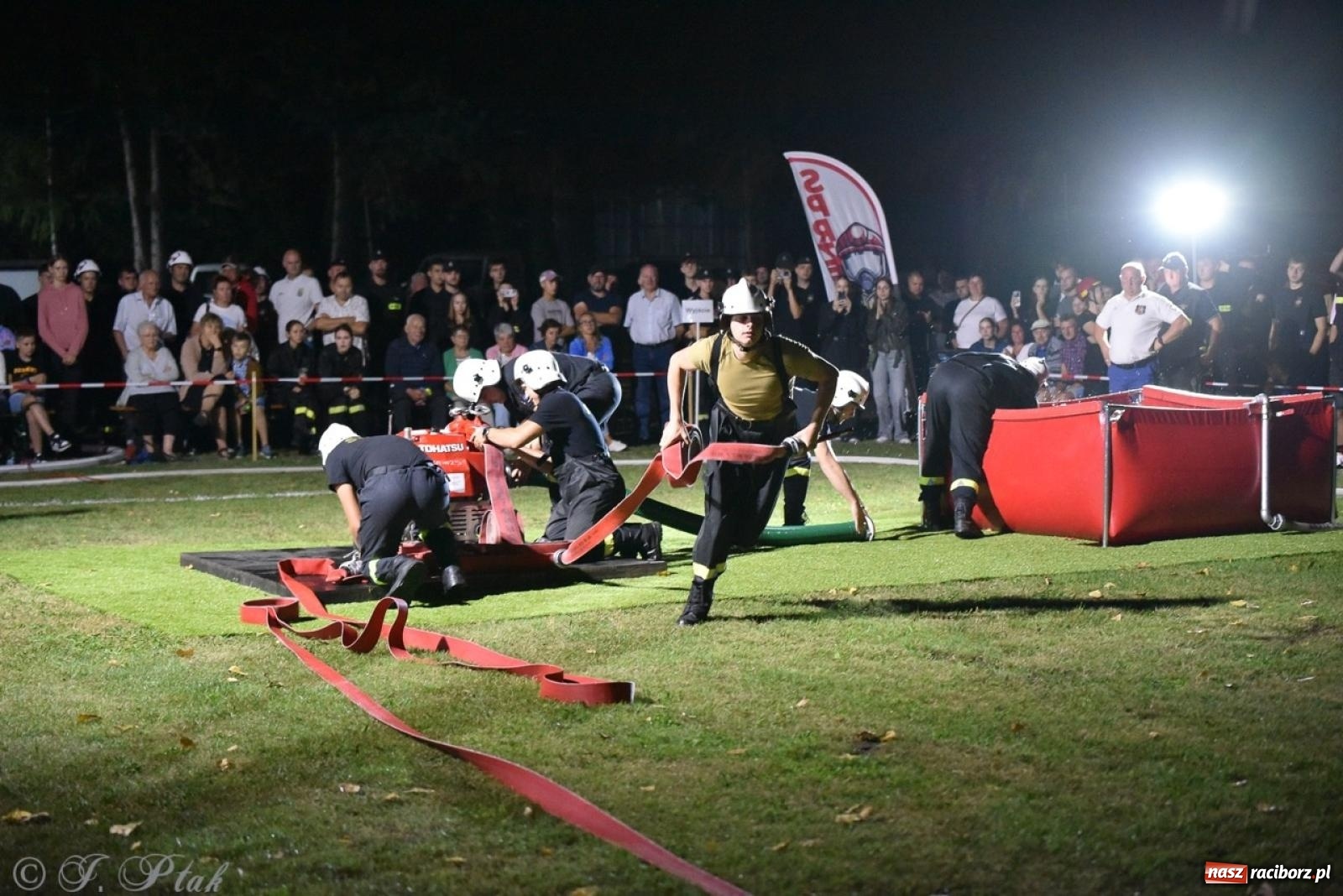 Zdjęcie w galerii na portalu naszraciborz.pl: Kosmiczny wynik OSP Krzanowice na Samborowickim Armagedonie [FOTO i WIDEO] wiadomości z regionu