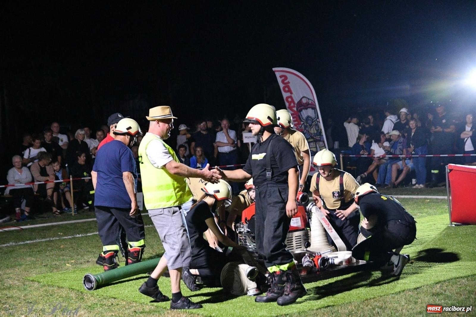 Zdjęcie w galerii na portalu naszraciborz.pl: Kosmiczny wynik OSP Krzanowice na Samborowickim Armagedonie [FOTO i WIDEO] wiadomości z regionu