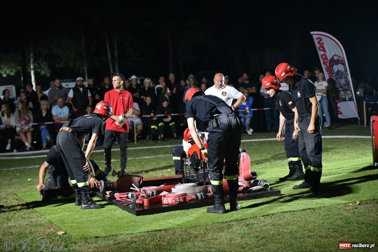 Zdjęcie w galerii na portalu naszraciborz.pl: Kosmiczny wynik OSP Krzanowice na Samborowickim Armagedonie [FOTO i WIDEO] wiadomości z regionu