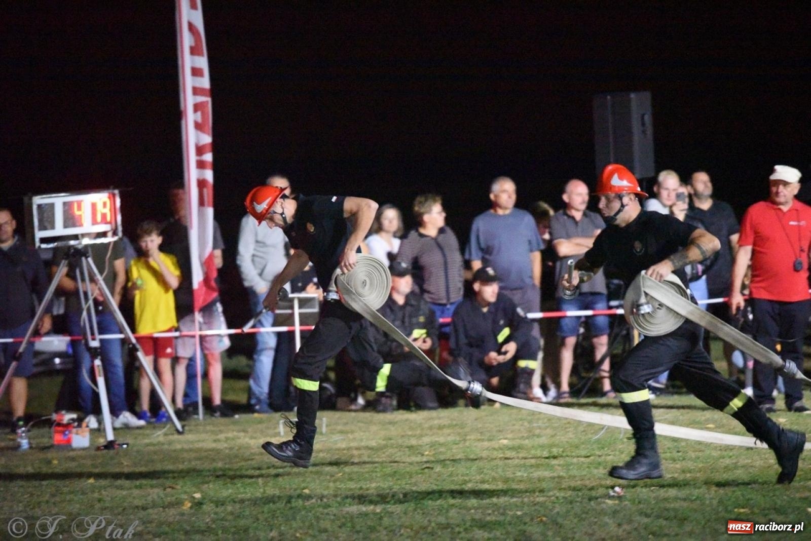 Zdjęcie w galerii na portalu naszraciborz.pl: Kosmiczny wynik OSP Krzanowice na Samborowickim Armagedonie [FOTO i WIDEO] wiadomości z regionu
