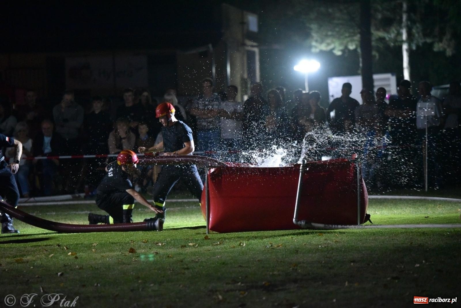 Zdjęcie w galerii na portalu naszraciborz.pl: Kosmiczny wynik OSP Krzanowice na Samborowickim Armagedonie [FOTO i WIDEO] wiadomości z regionu
