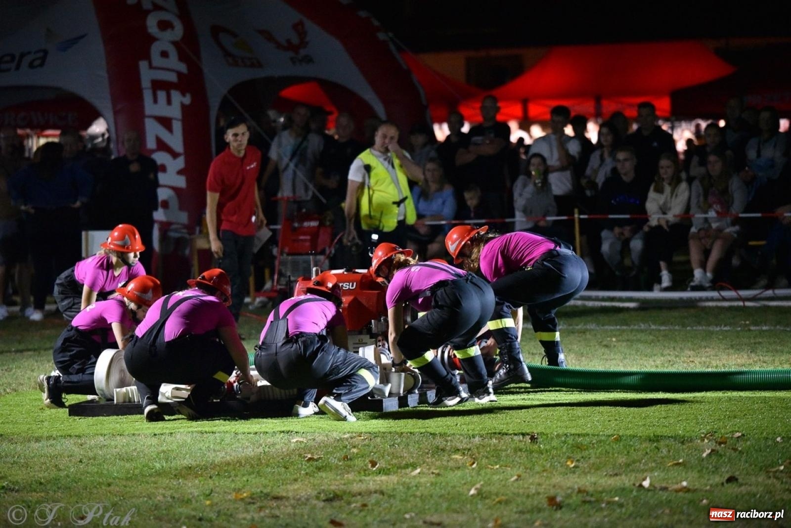 Zdjęcie w galerii na portalu naszraciborz.pl: Kosmiczny wynik OSP Krzanowice na Samborowickim Armagedonie [FOTO i WIDEO] wiadomości z regionu